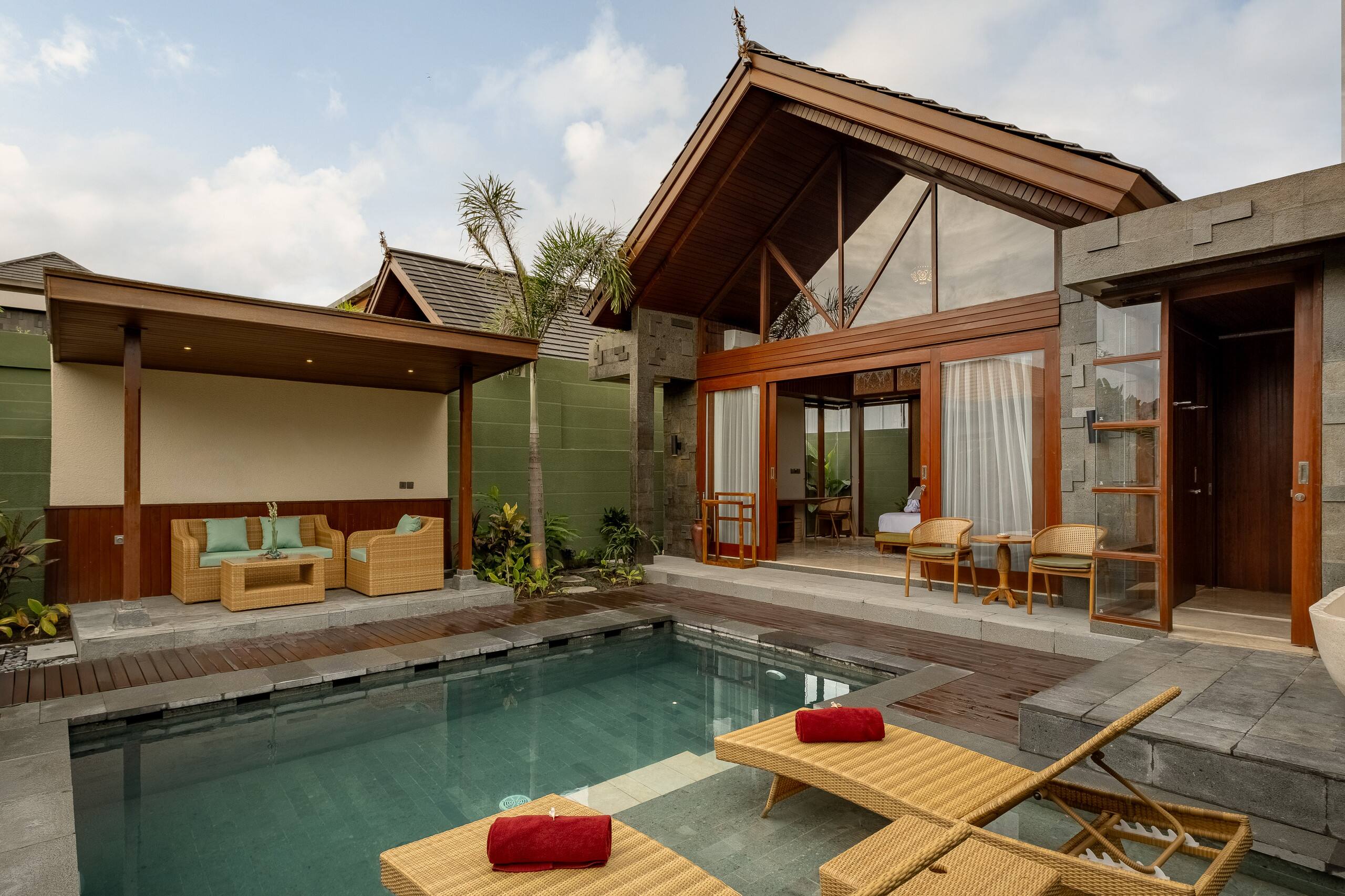 Hidden Serenity of 1BR Pool Villa Near Ubud 8