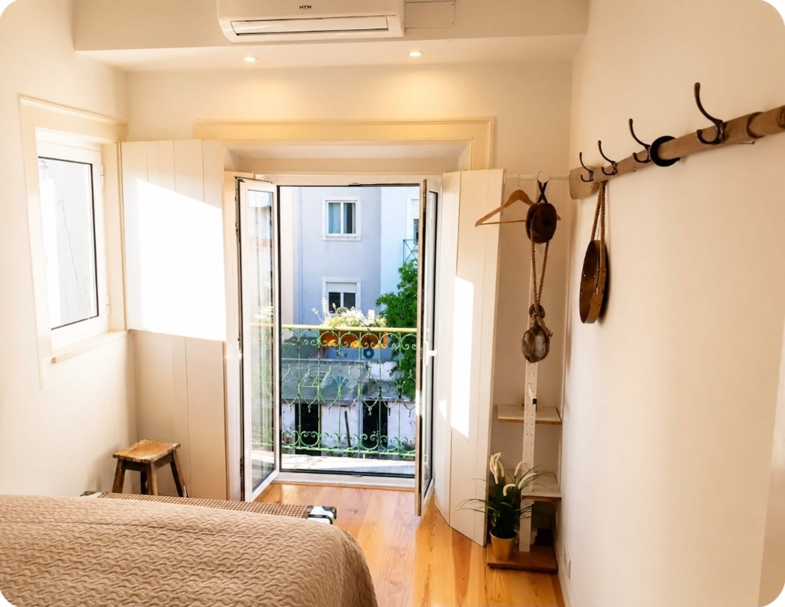 Amazing flat with Private Terrace in Lisbon 18