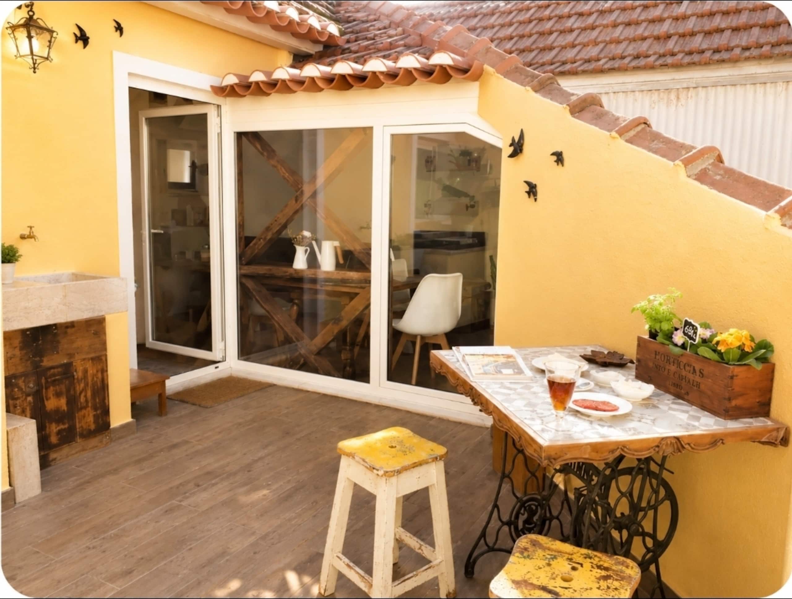 Amazing flat with Private Terrace in Lisbon 24
