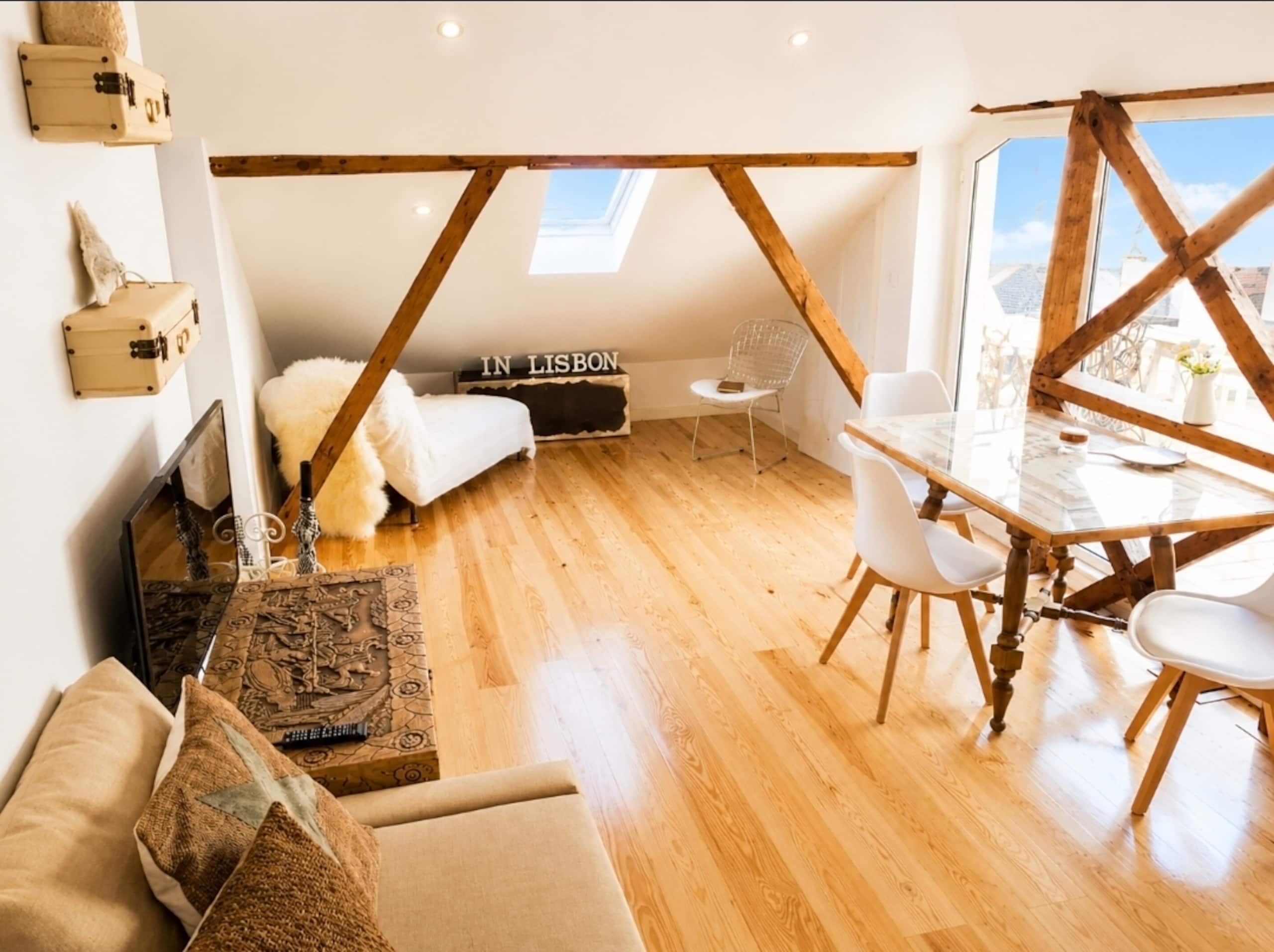 Amazing flat with Private Terrace in Lisbon 1