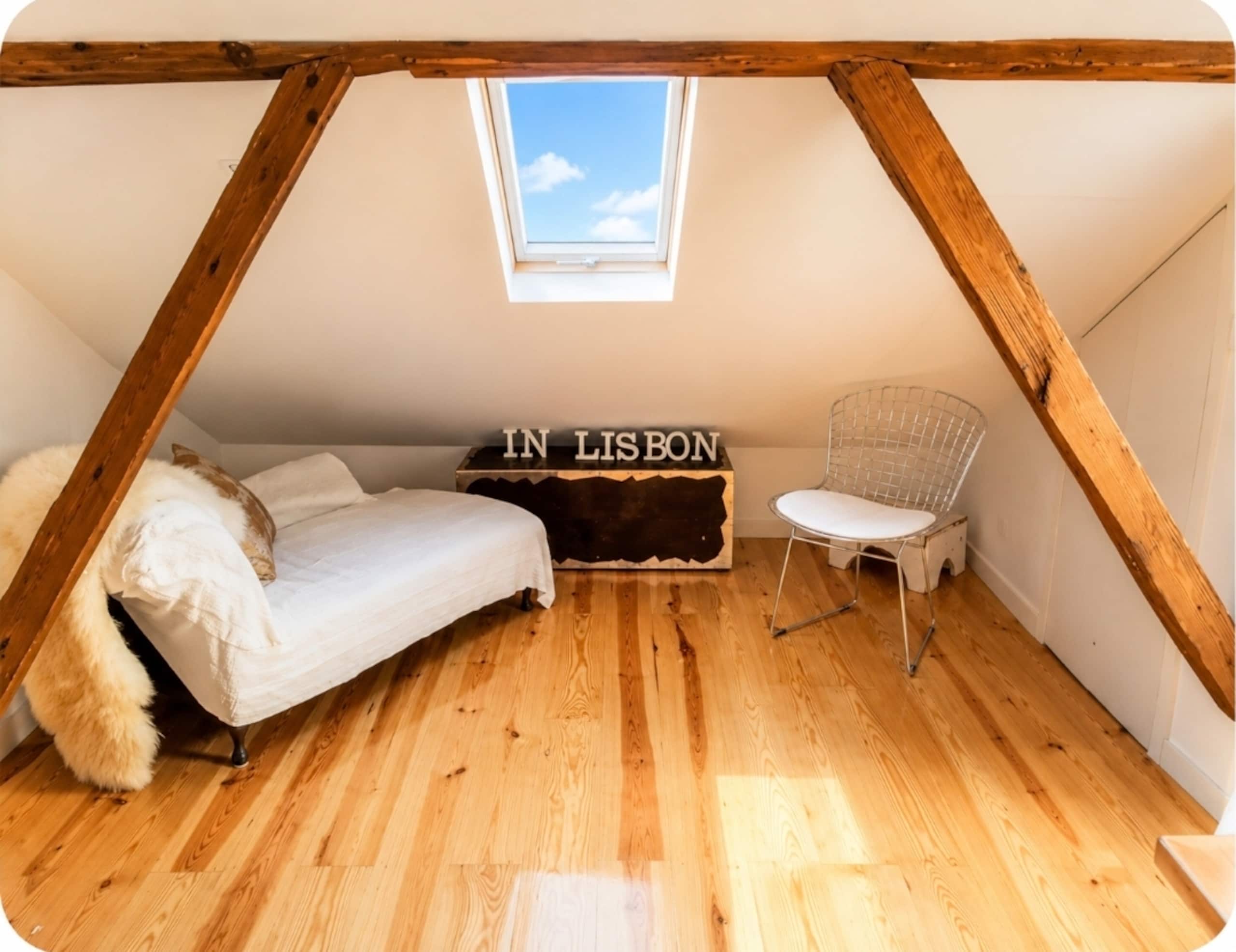 Amazing flat with Private Terrace in Lisbon 4