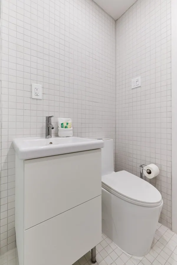 Spacious 2 bedroom apartment in Le Plateau by Denstays - Unit 422 18