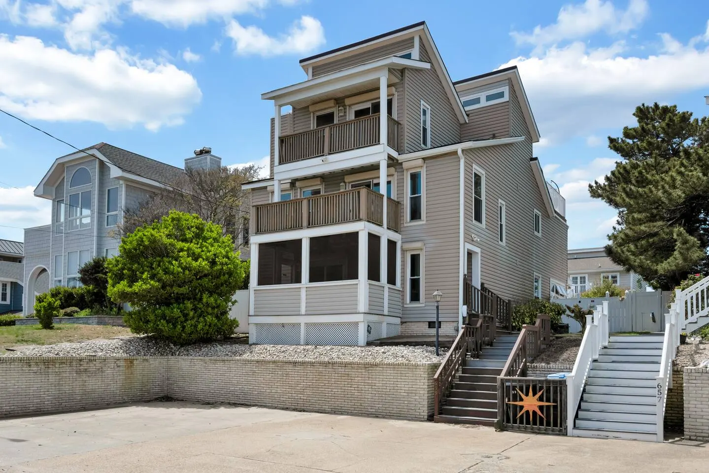 Croatan Beach Spacious 4BR Home with Views