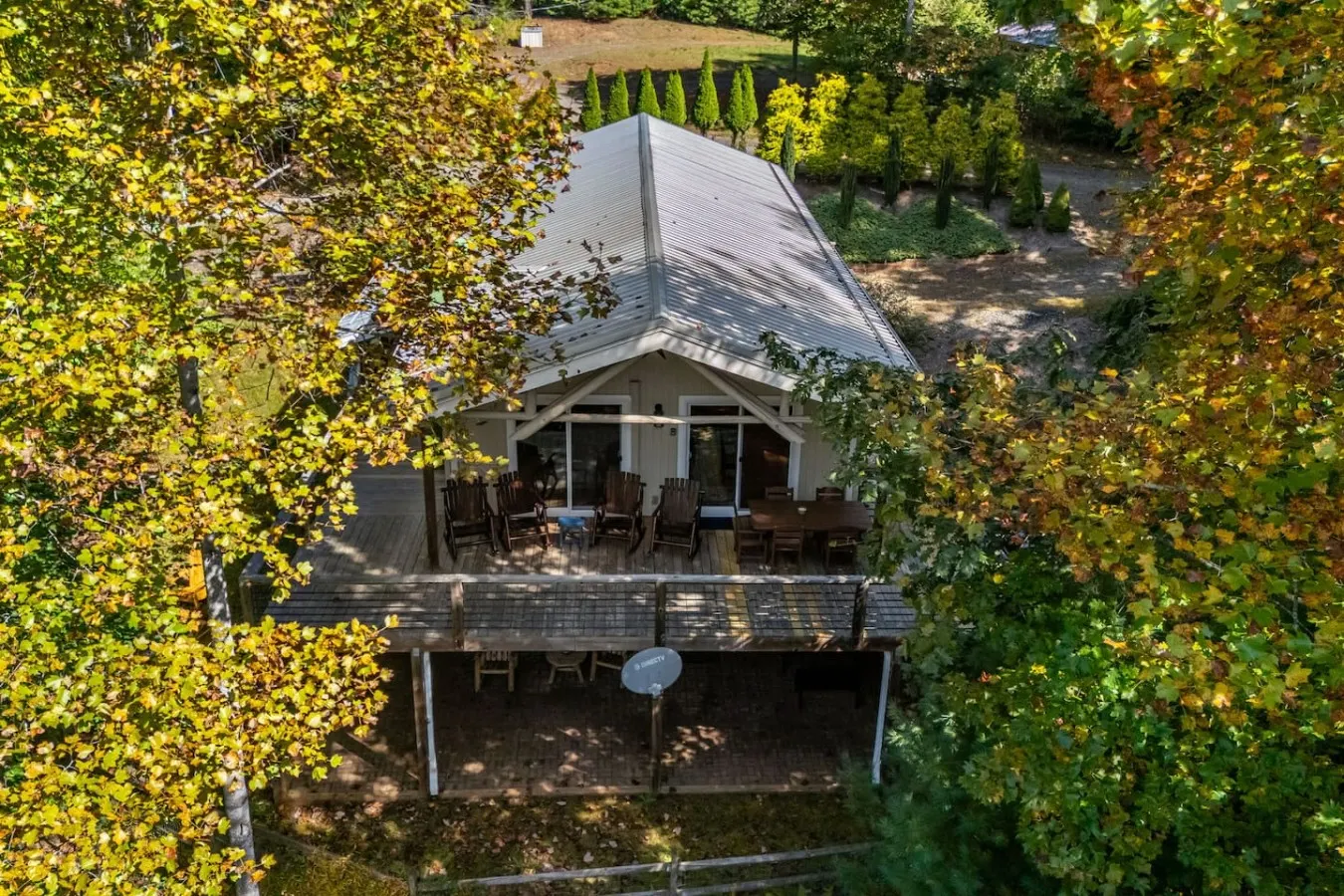 Riverside Cabin Mtn Views, Fire Pit & Fireplace 9
