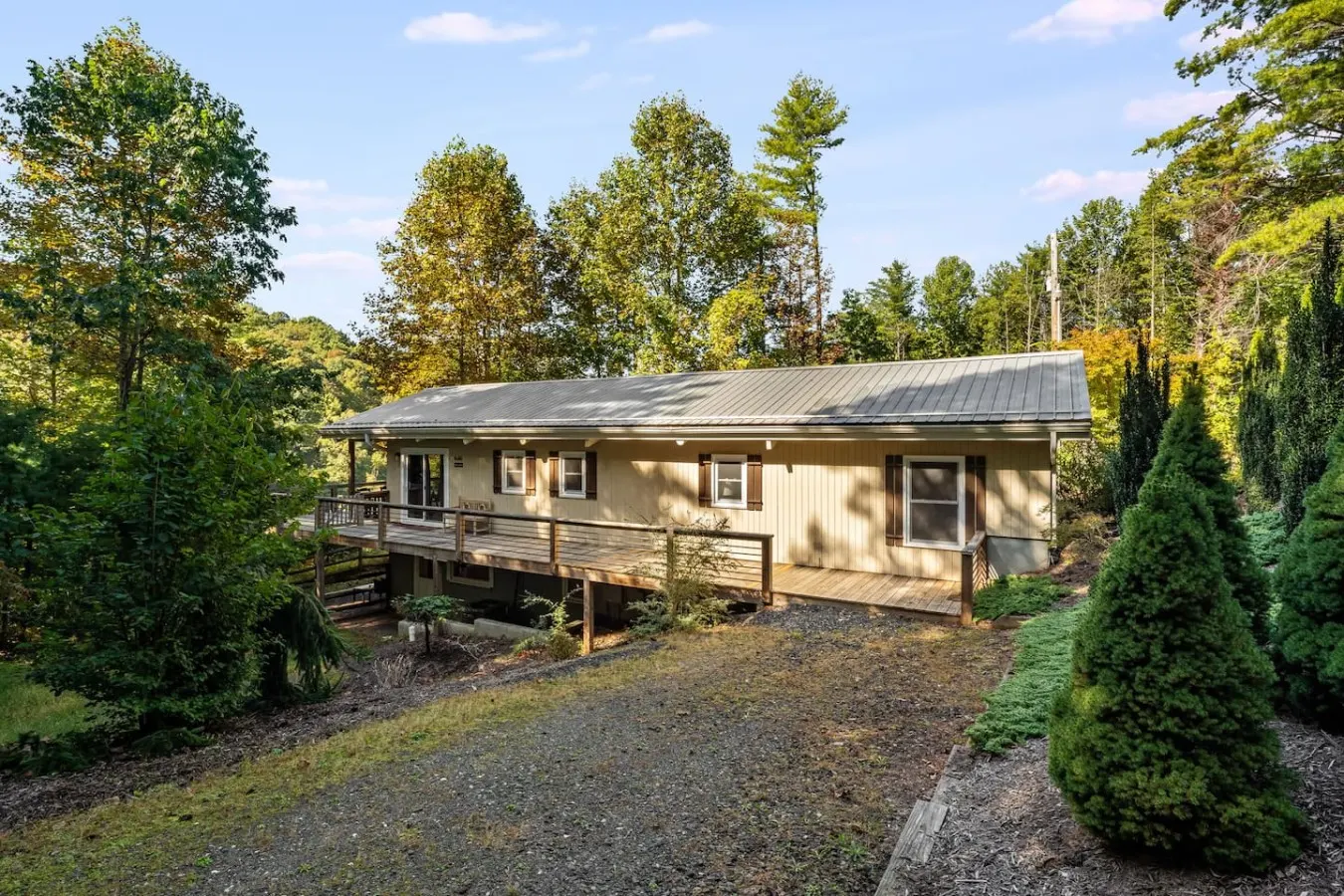 Riverside Cabin Mtn Views, Fire Pit & Fireplace 11