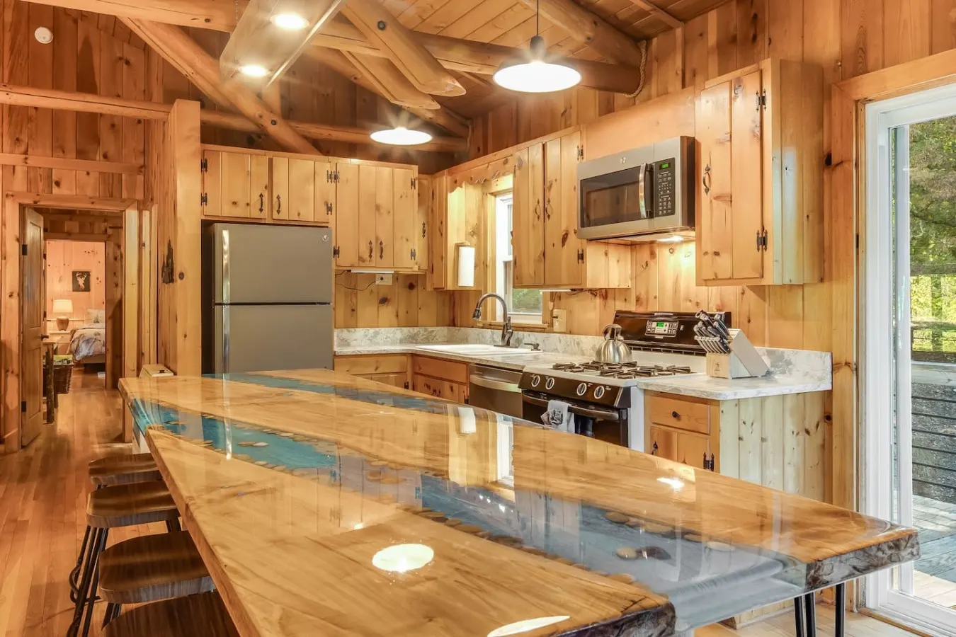 Riverside Cabin Mtn Views, Fire Pit & Fireplace 16