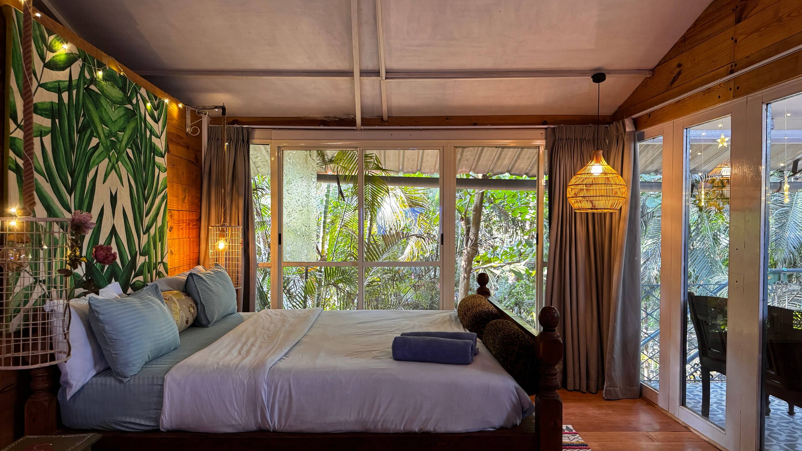 1BHK / Private Sit-out & Garden View | Calangute 21