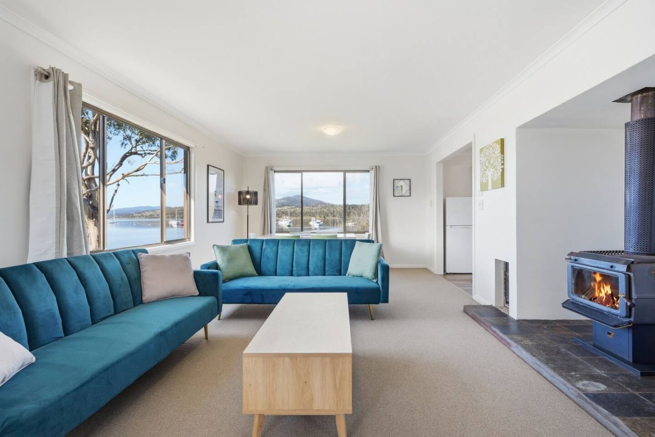 Dunalley Waterfront Escape 6