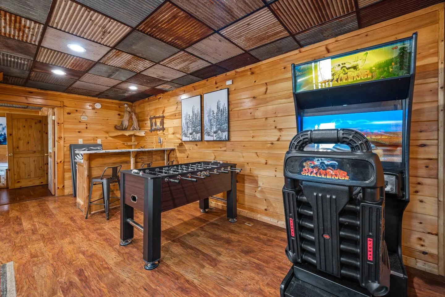 Luxury Cabin 4 King Beds Jacuzzi in Each Room 20