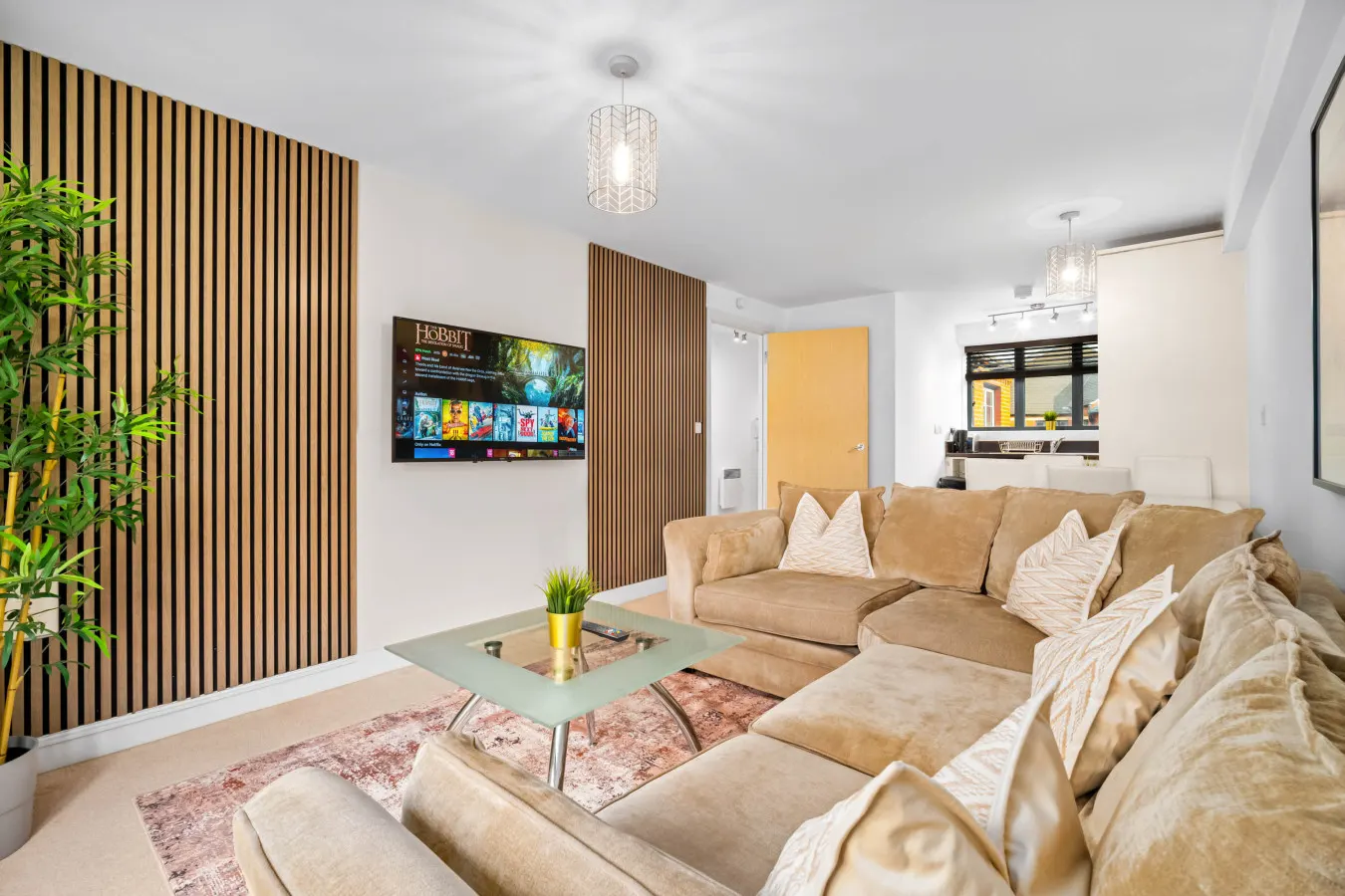 Stylish Apartment - JQ - City Centre - Fast WiFi 9
