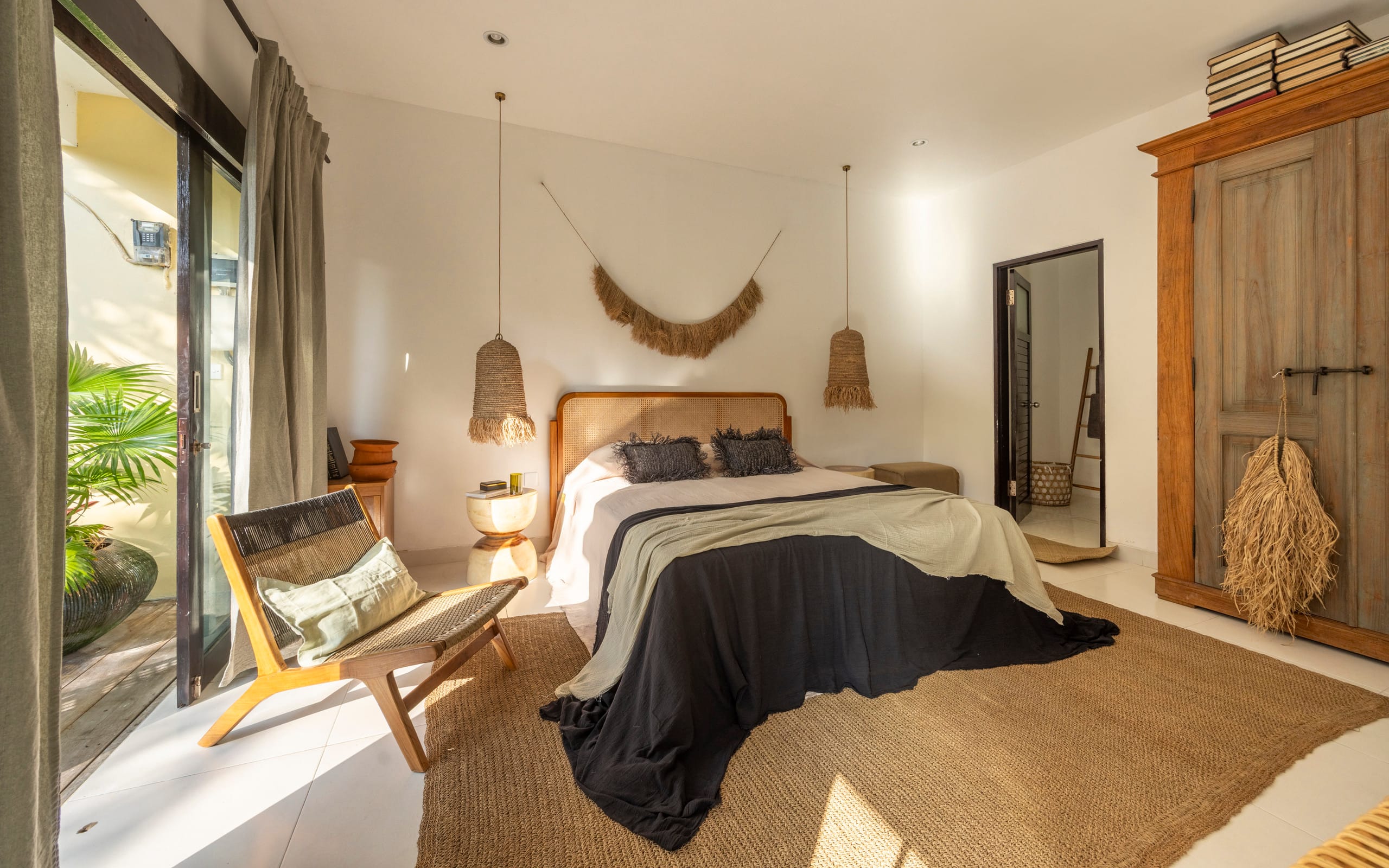 2BR Villa • Fully Enclosed AC Living • Seminyak 18