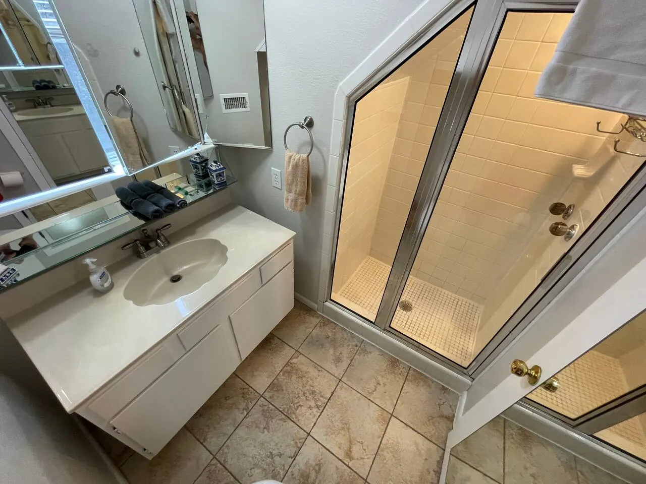 4/2 by Marina, Near Wineries, Grill, WiFi, View 20
