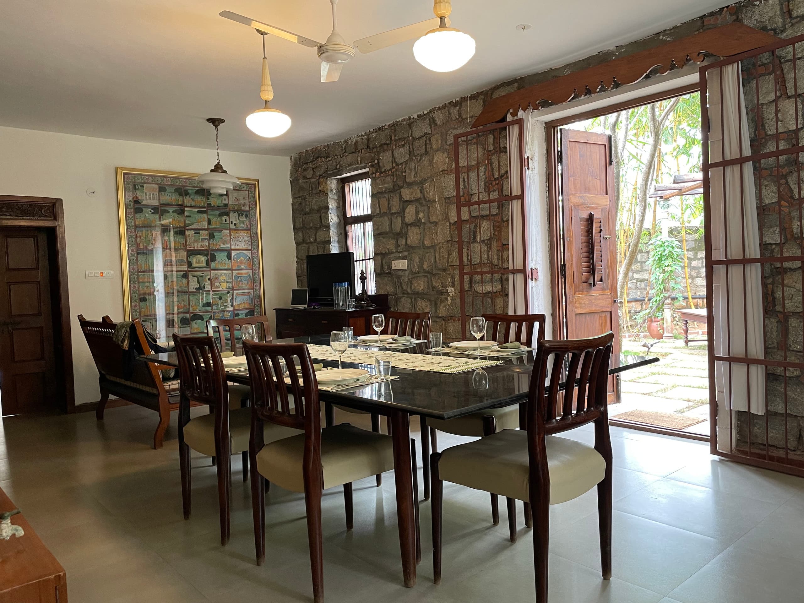 Dhakshini Vintage Project : Antique Style Farmstay 19