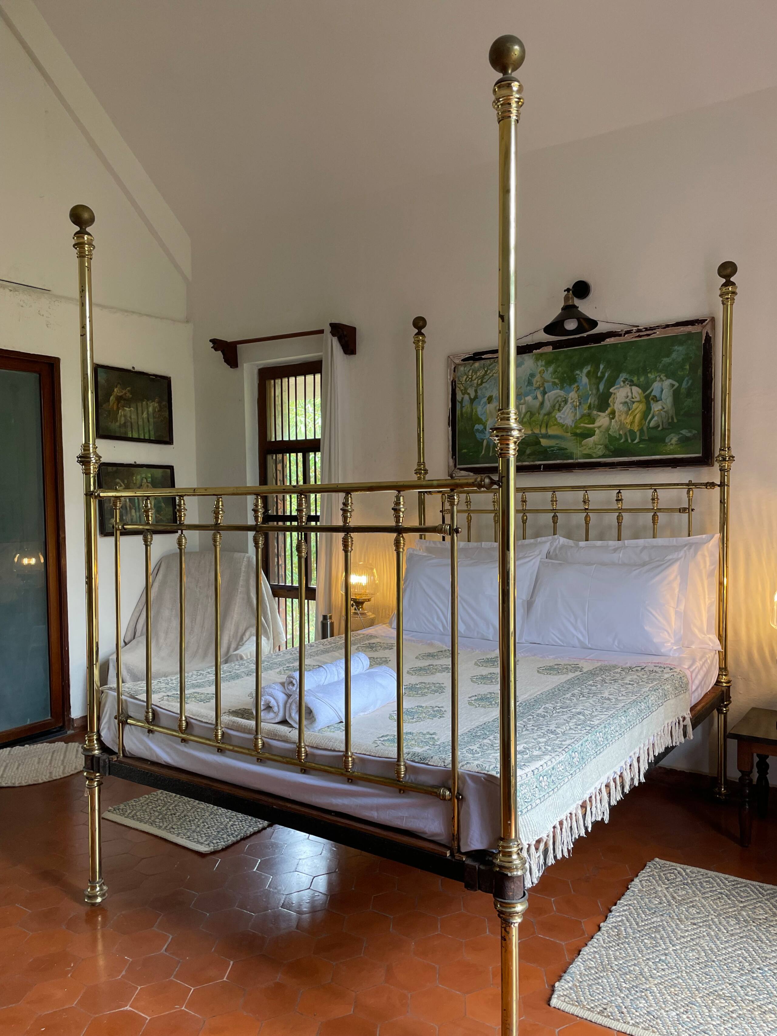 Dhakshini Vintage Project : Antique Style Farmstay 37