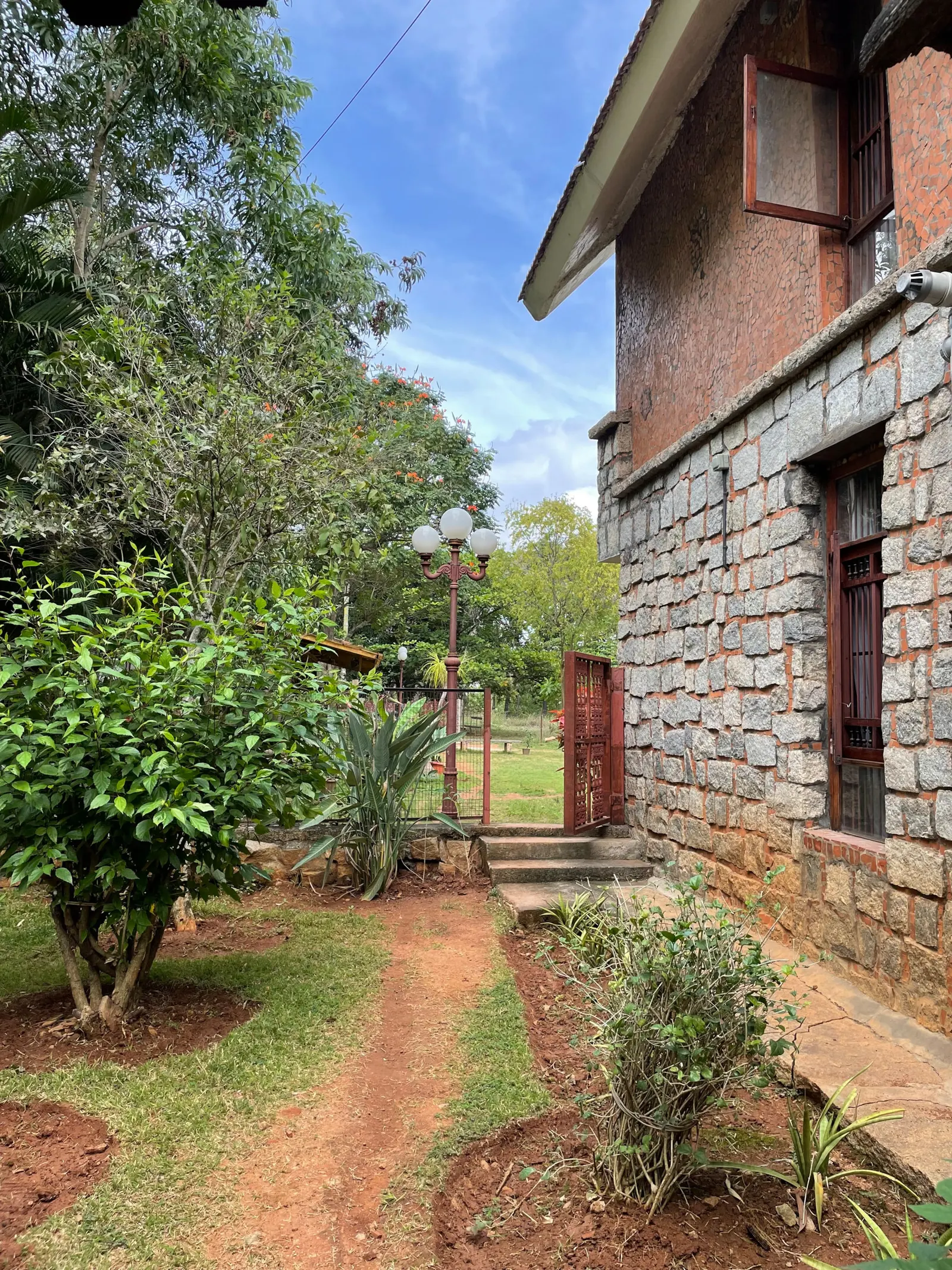 Dhakshini Vintage Project : Antique Style Farmstay 26