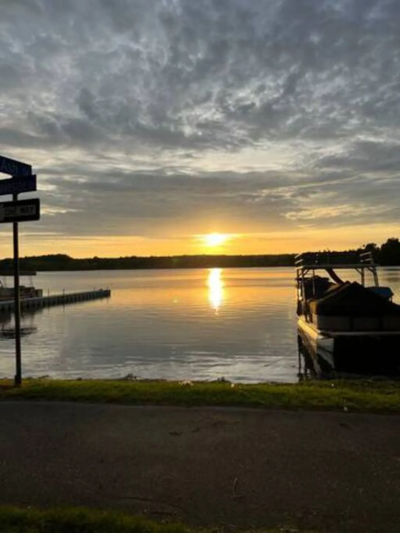 4 bdr Cottage, Edinboro Lake Views, Dogs Welcome — photo 4