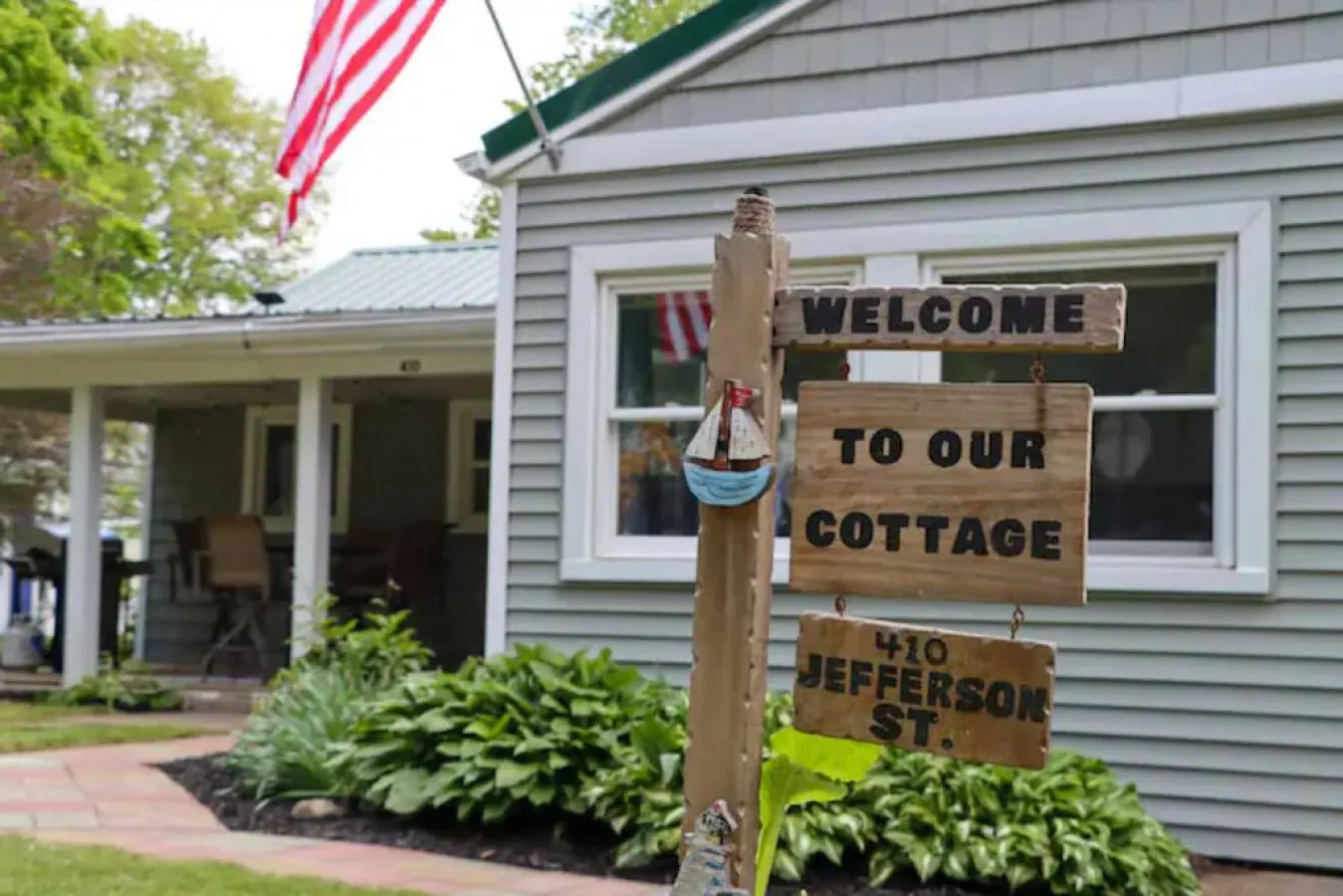 4 bdr Cottage, Edinboro Lake Views, Dogs Welcome 6