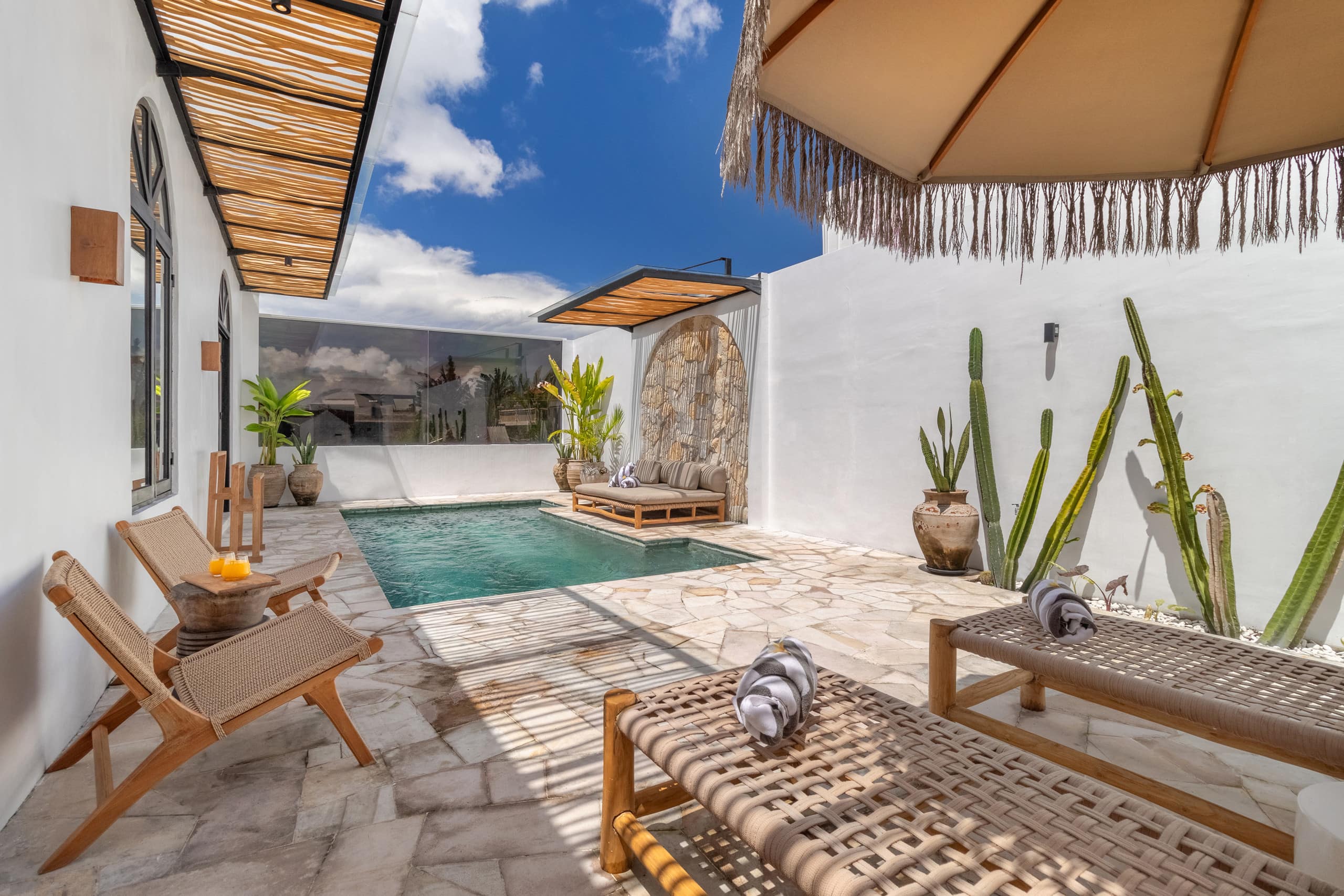 Modern 2BR Pool Villa in Peaceful Canggu — photo 4