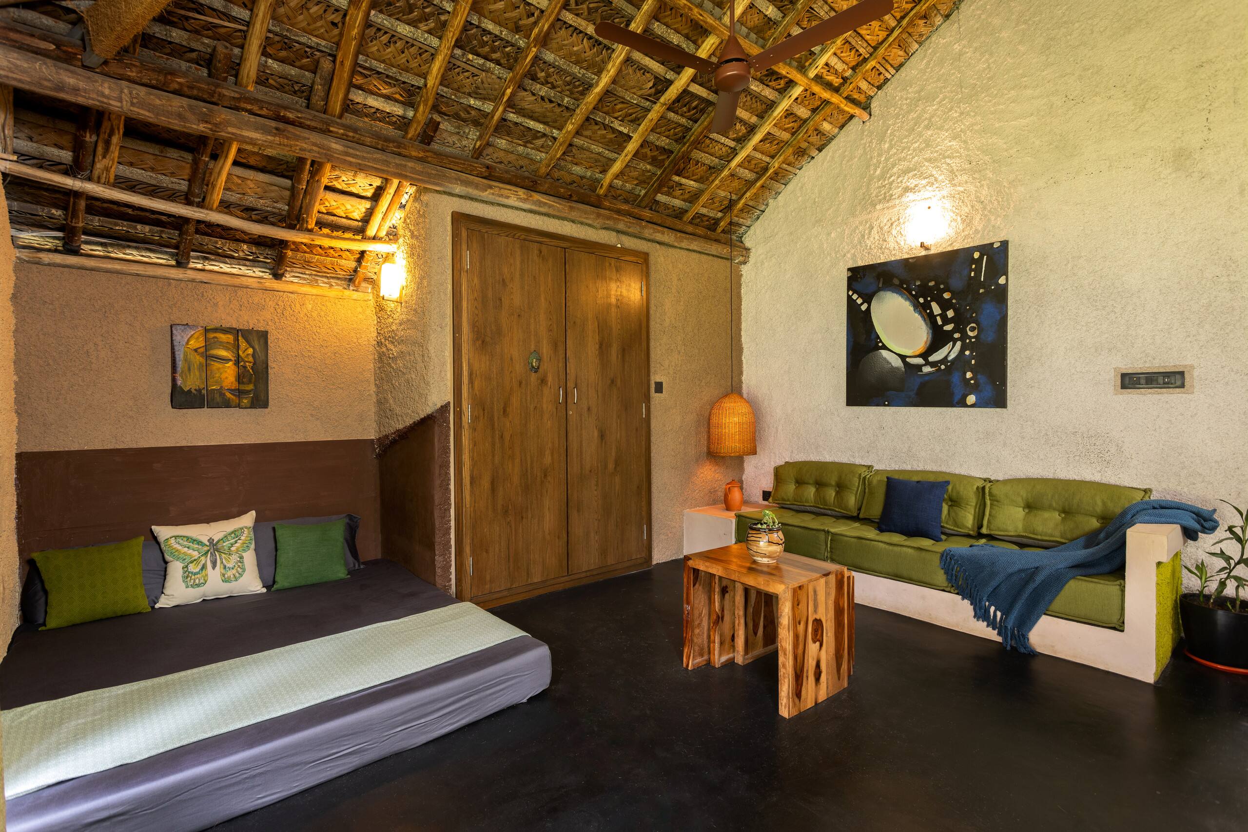 Mud house Villa & Art gallery, Marayoor, Munnar 9