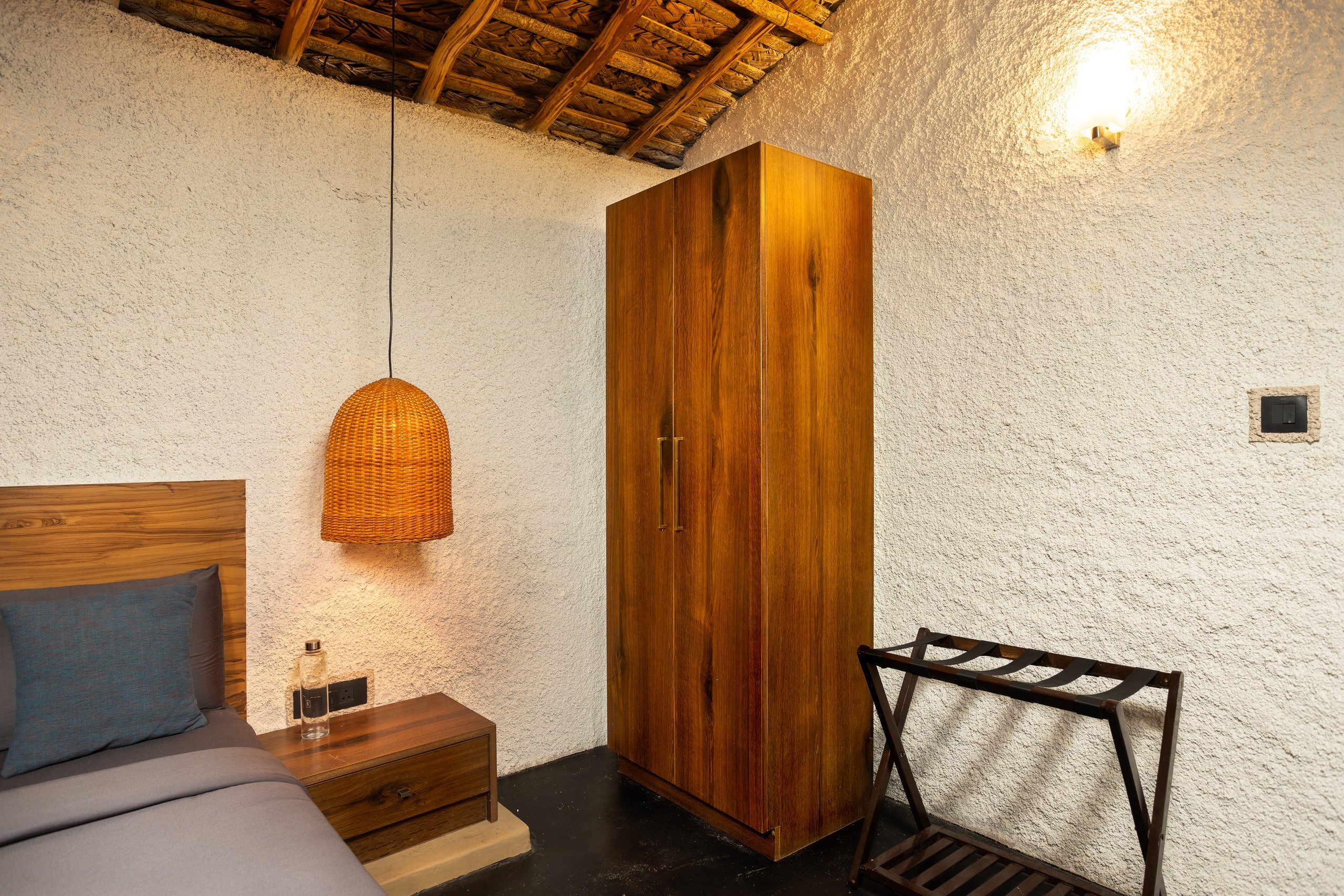 Mud house Villa & Art gallery, Marayoor, Munnar 15