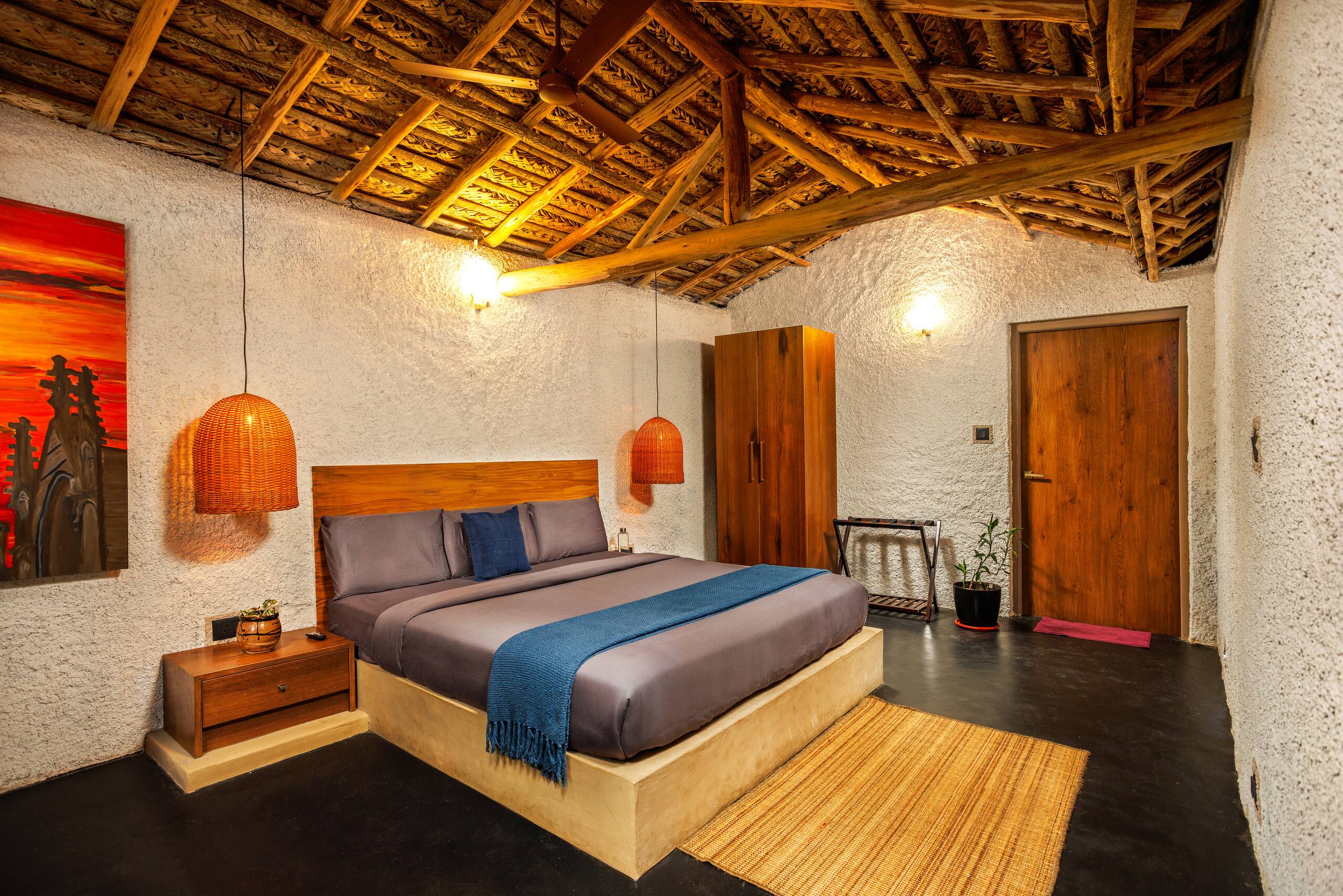 Mud house Villa & Art gallery, Marayoor, Munnar 3