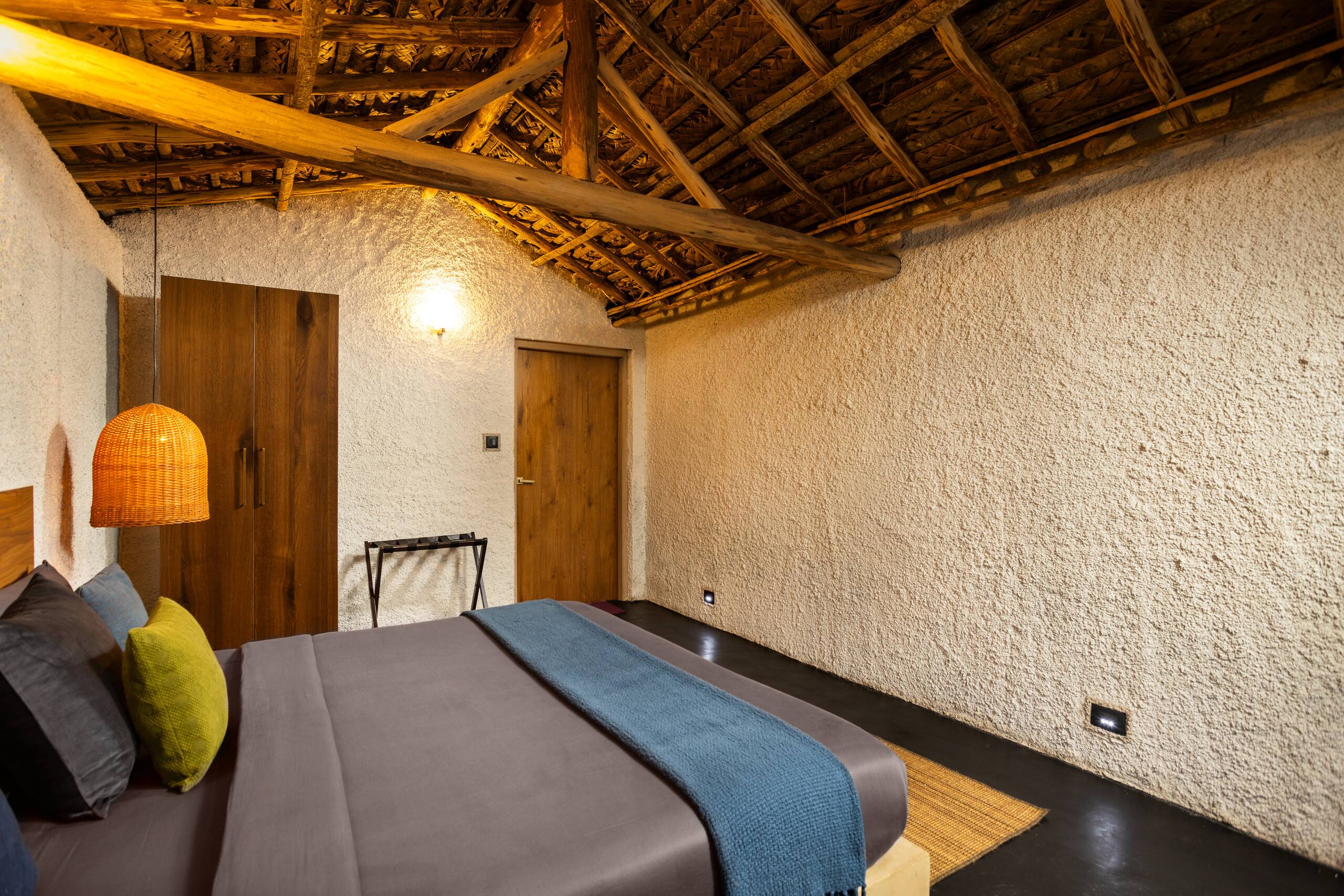 Mud house Villa & Art gallery, Marayoor, Munnar 14