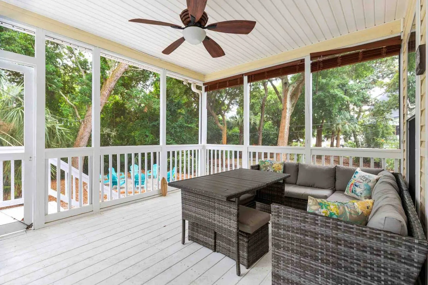 Folly Beach Home: Walk Everywhere - Happy Ours 12
