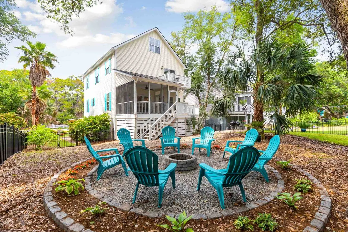 Folly Beach Home: Walk Everywhere - Happy Ours 7