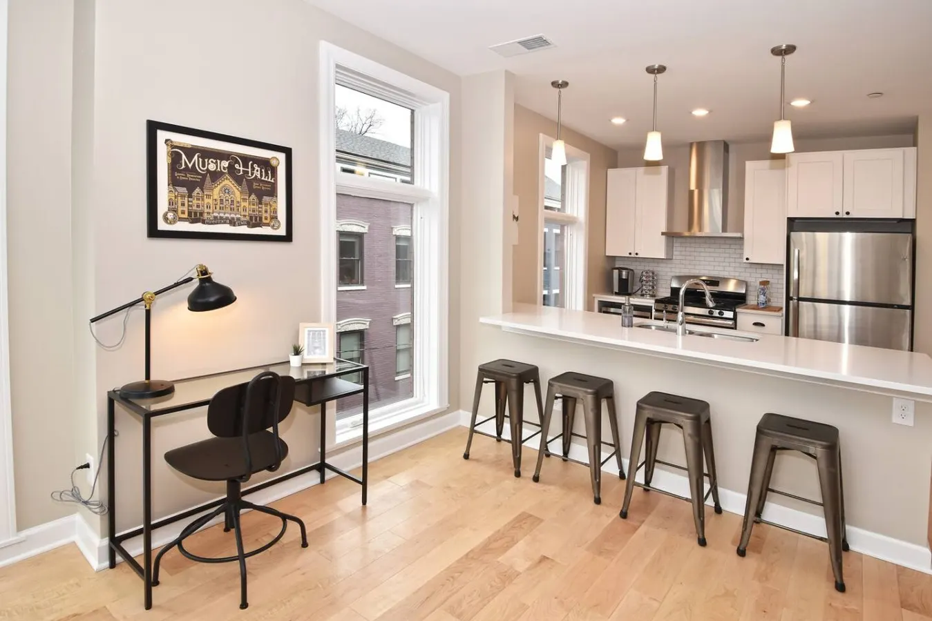 Best-of-the-Best in OTR, FREE Parking! 8
