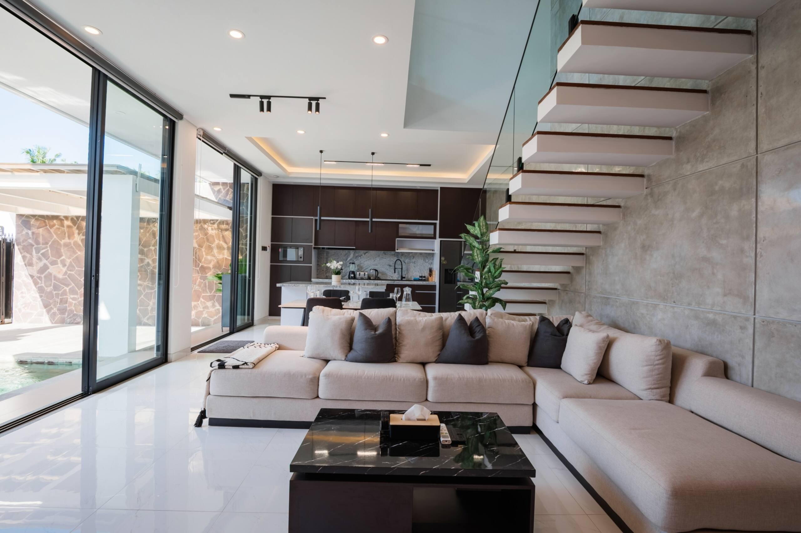 New 2BR Heaven is Seseh | Pool & BBQ, Near Beach — photo 3