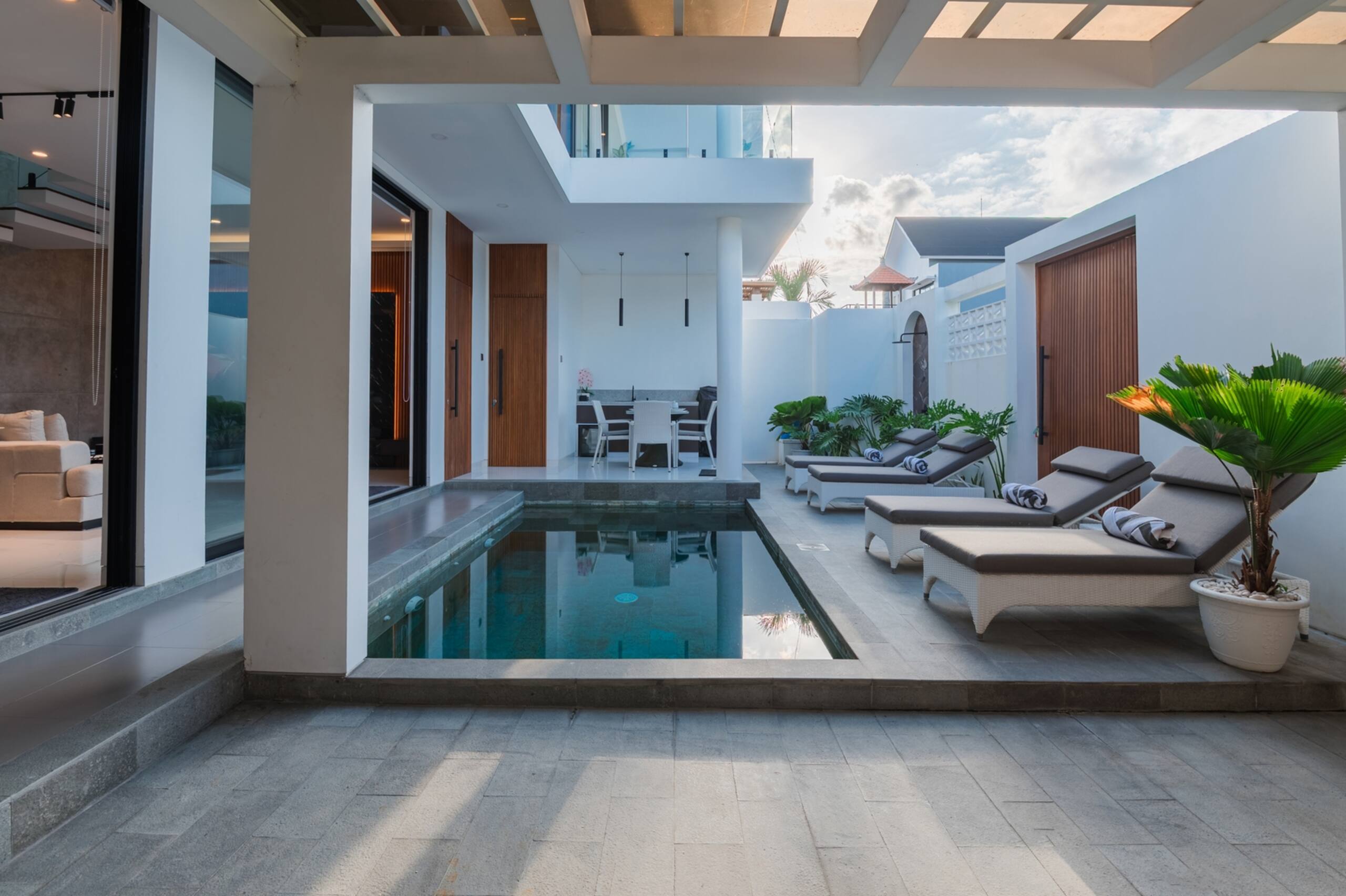 New 2BR Heaven is Seseh | Pool & BBQ, Near Beach