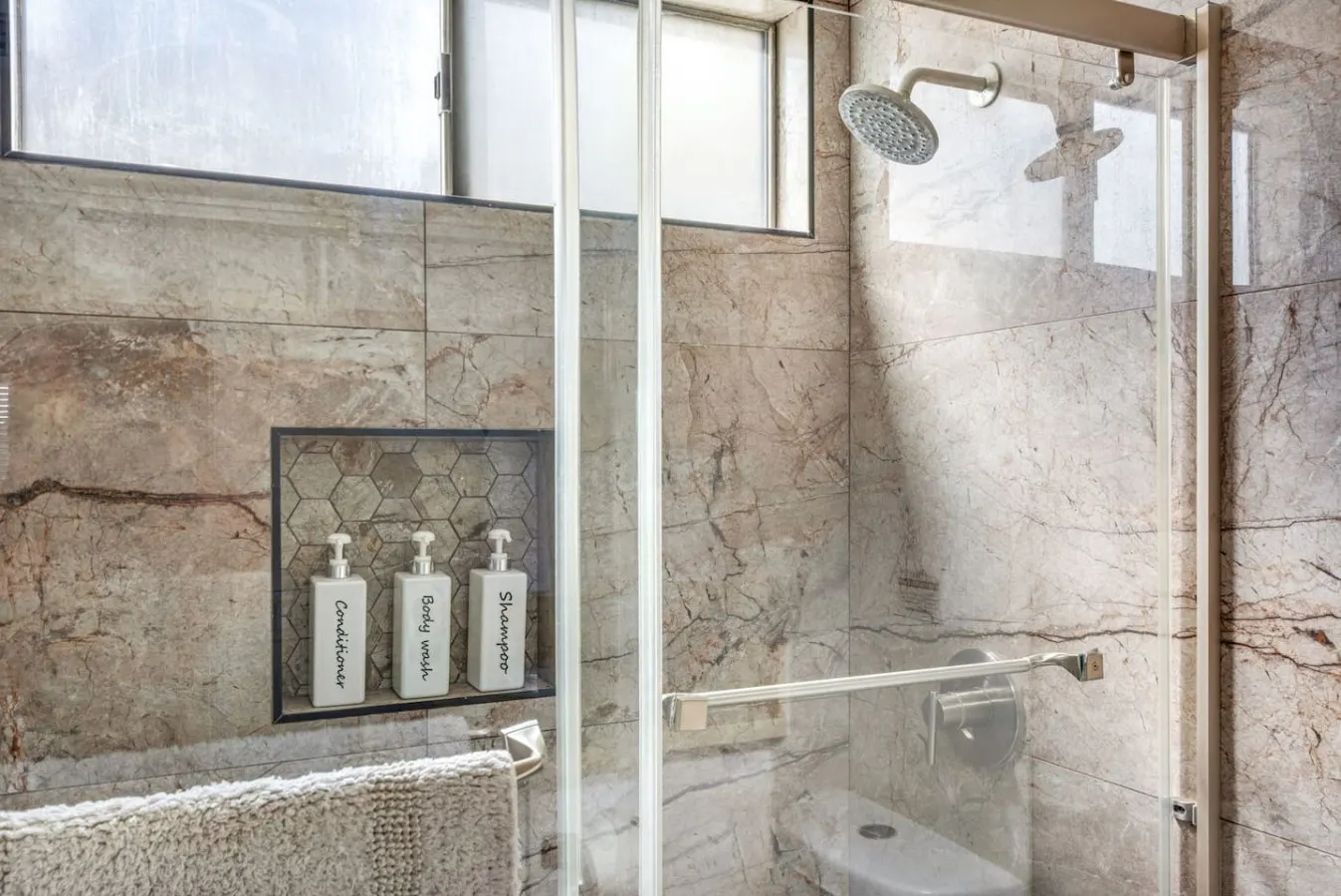 2bd/2bth Nobel Delight, Close To South Coast Plaza 20