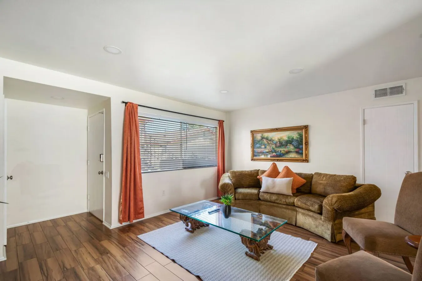 2bd/2bth Nobel Delight, Close To South Coast Plaza 8