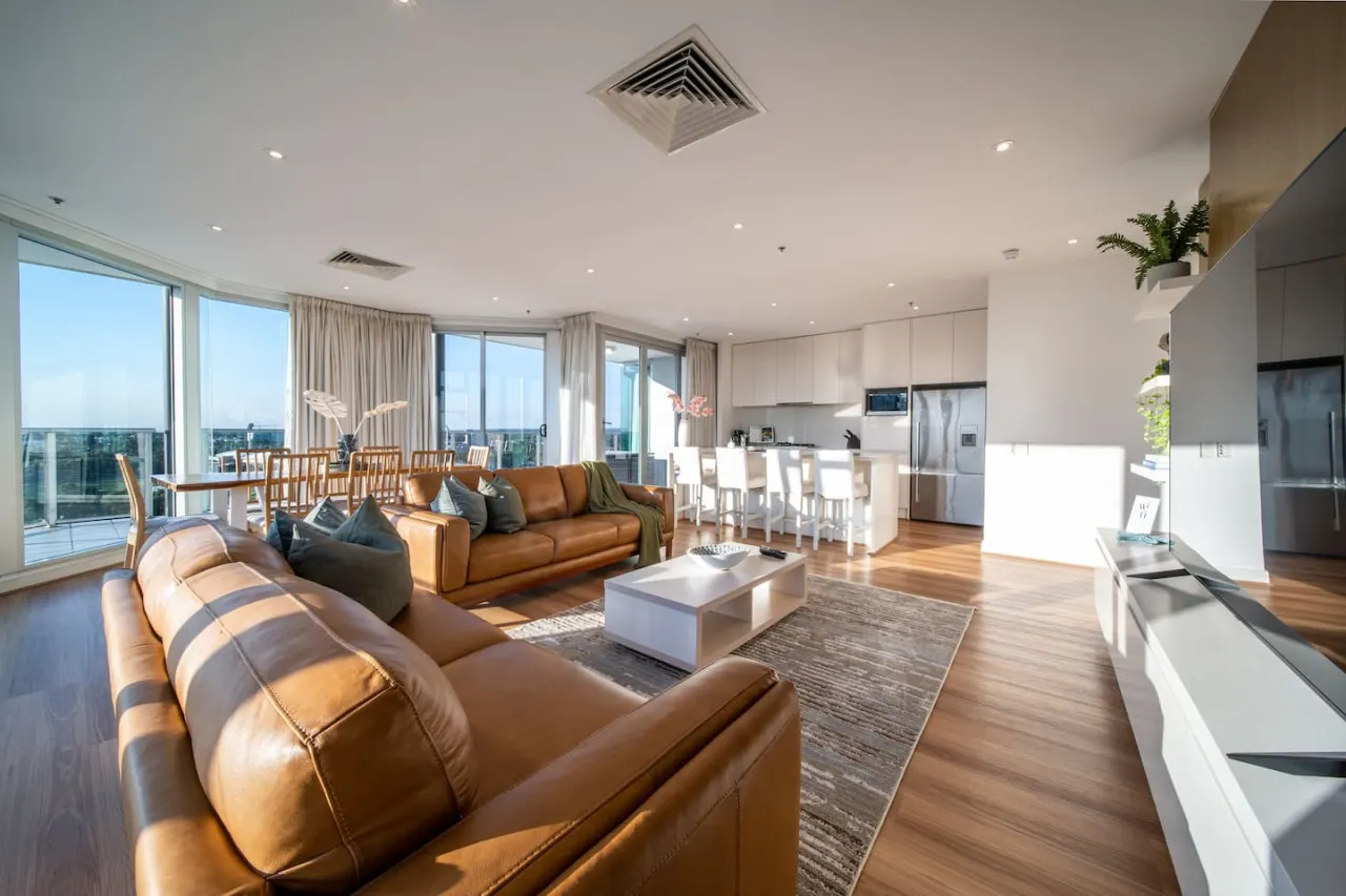 The Views Penthouse—Cityscape & Parkland Scenery 8