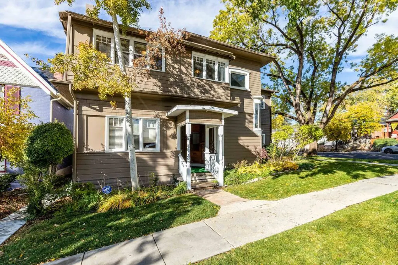 New! - Downtown Private Historic Avenues Apartment 14