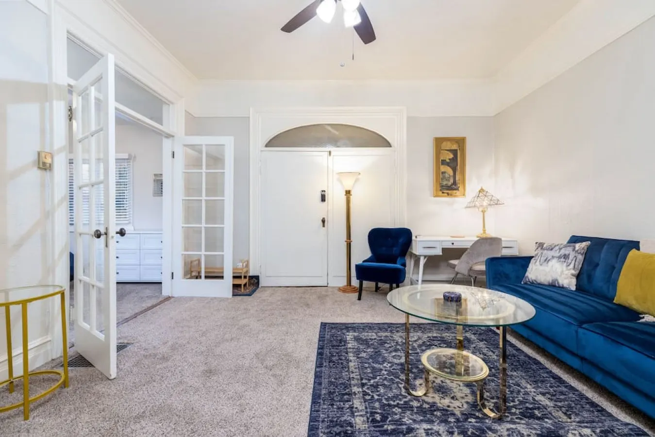 New! - Downtown Private Historic Avenues Apartment — photo 4