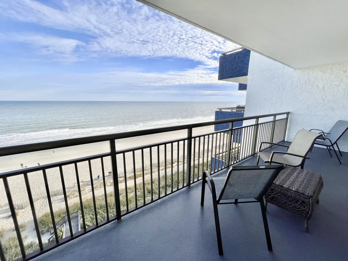 Stunning Oceanfront 2bd /2ba Condo 11703 — photo 2