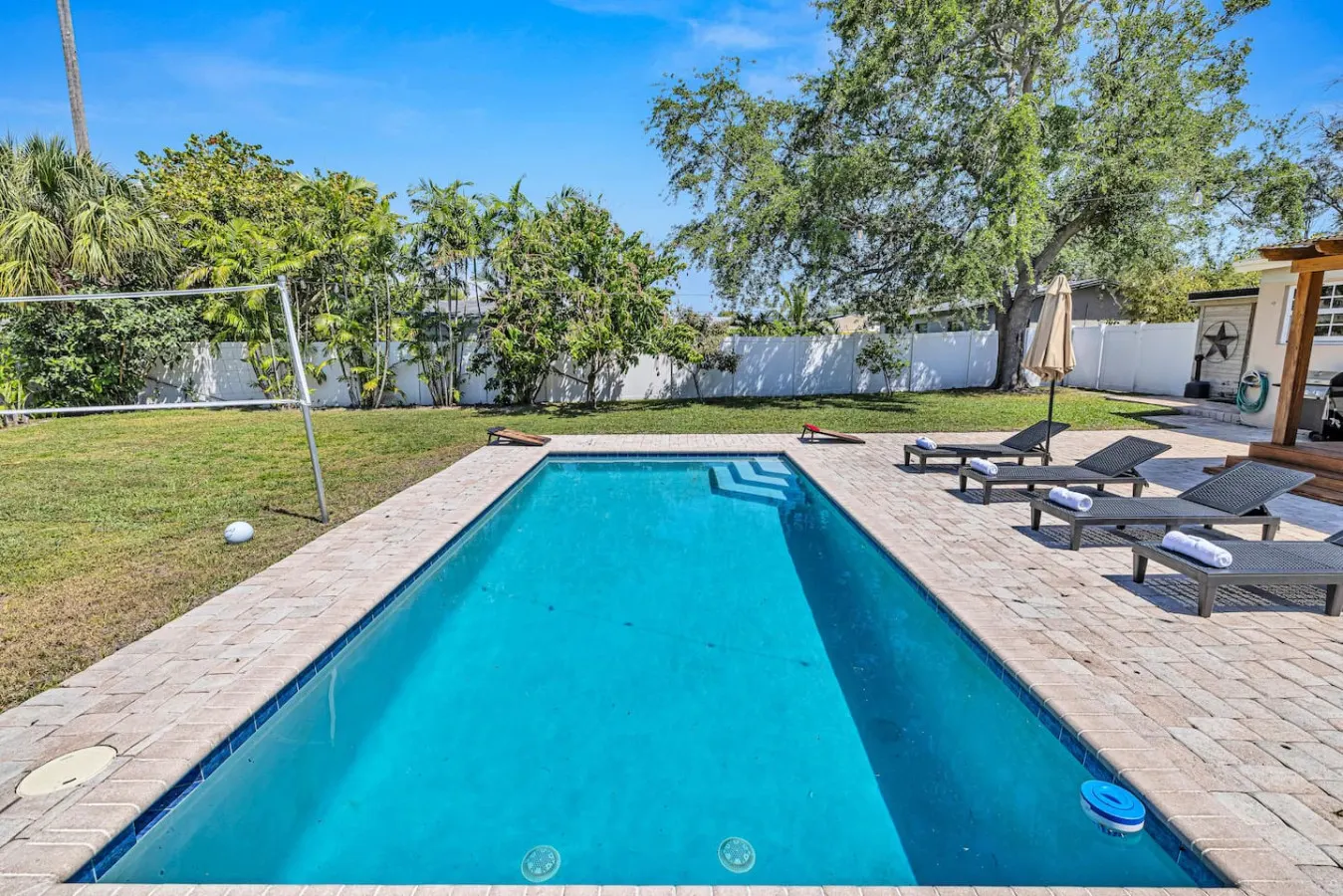 Stunning Tropical Pool House Delray Near The Beach — photo 2