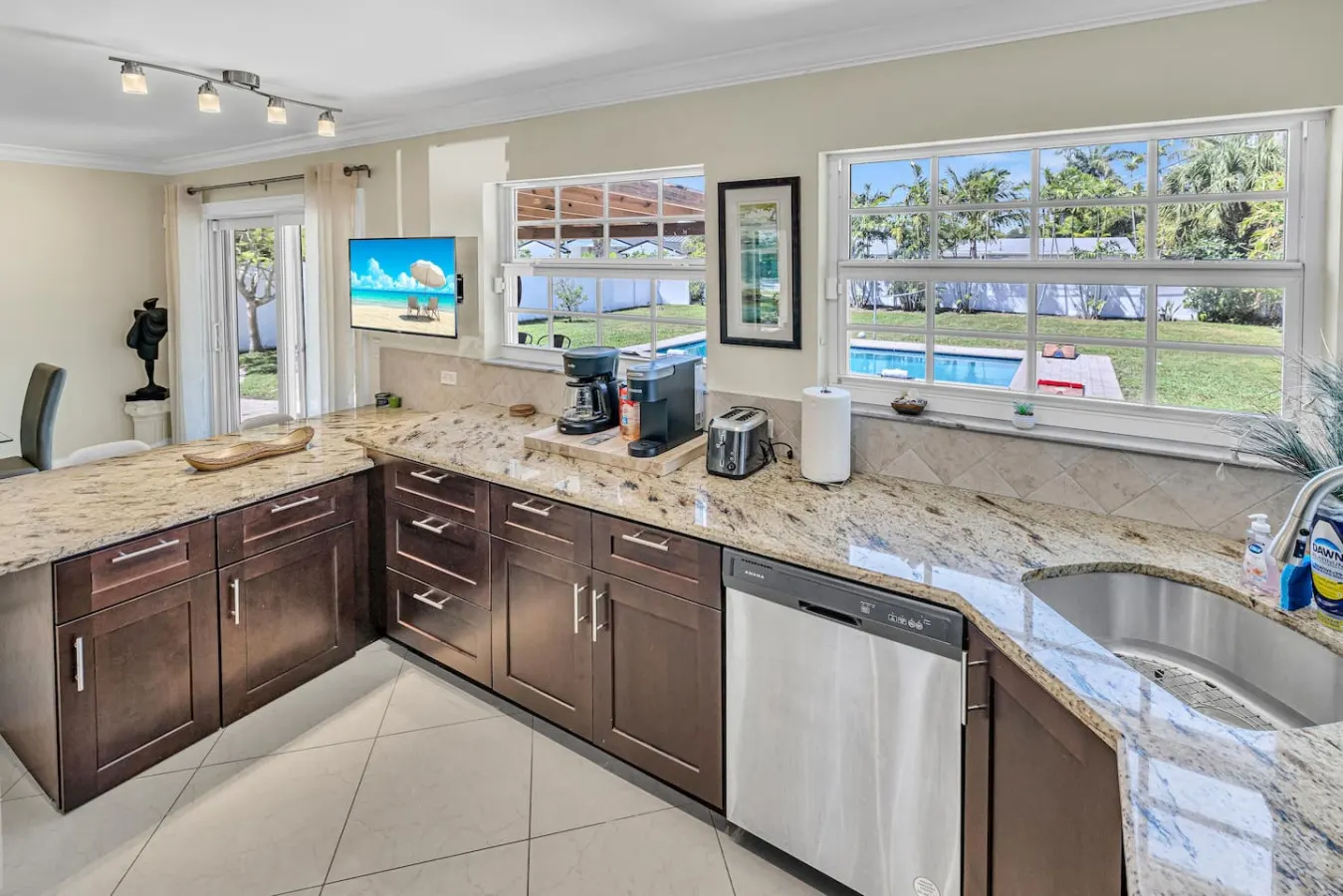 Stunning Tropical Pool House Delray Near The Beach 13
