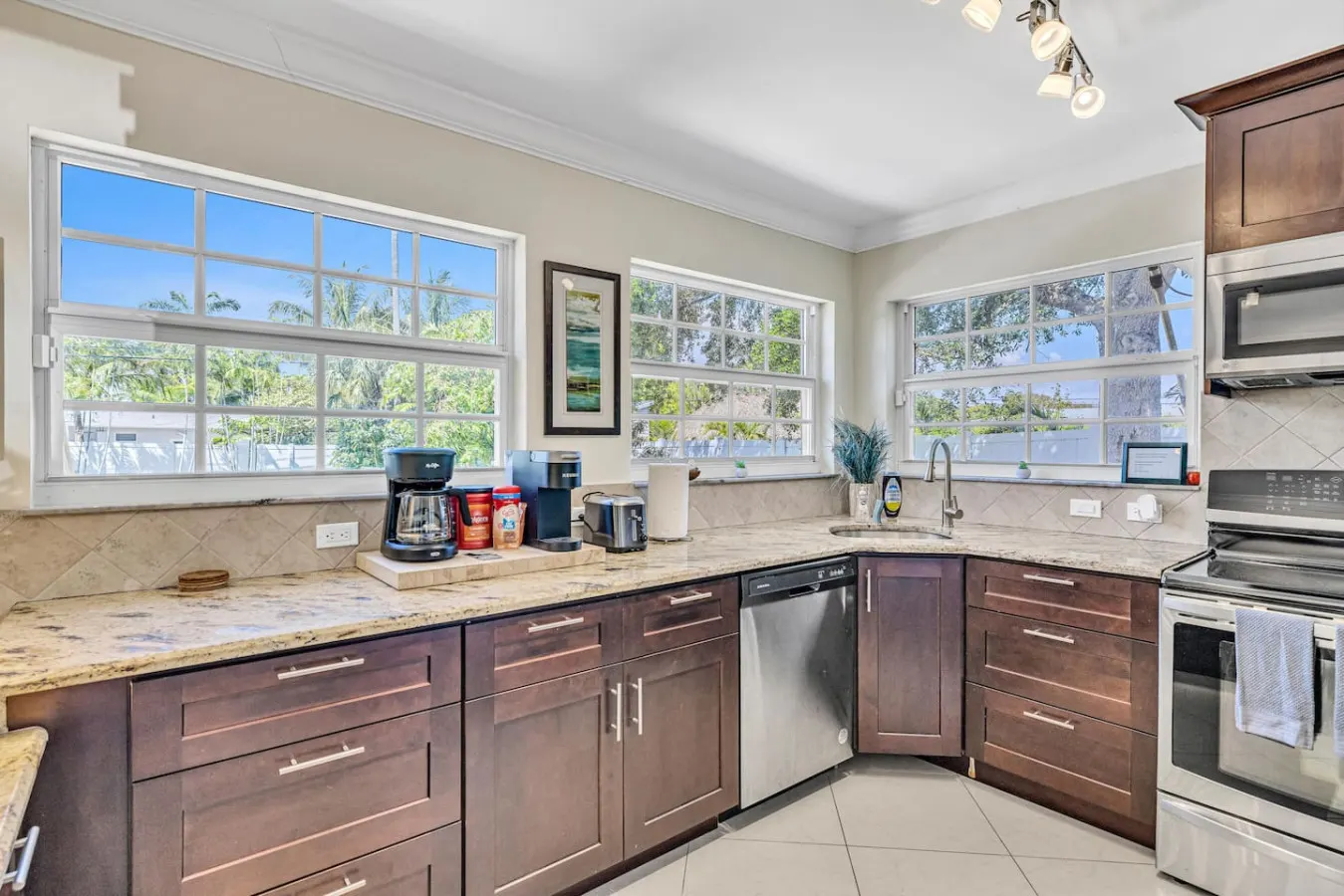 Stunning Tropical Pool House Delray Near The Beach 14