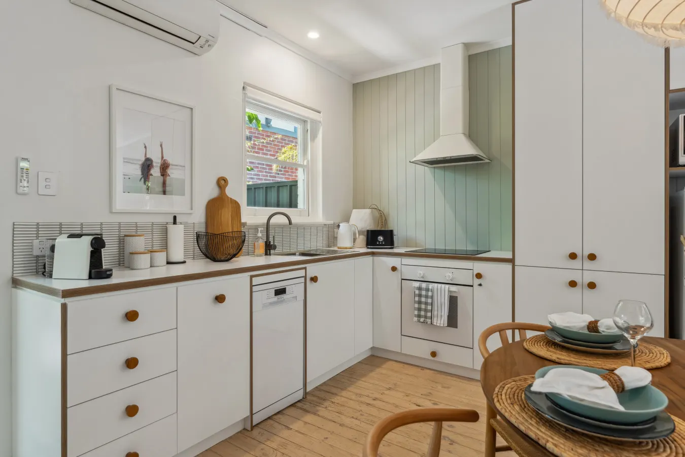 Seed at Arlo's—A Serene Coastal Hideaway 15