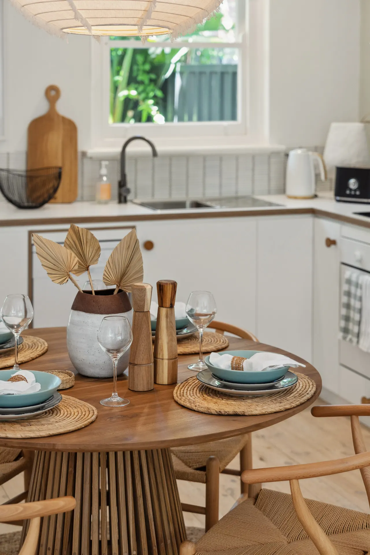 Seed at Arlo's—A Serene Coastal Hideaway 19