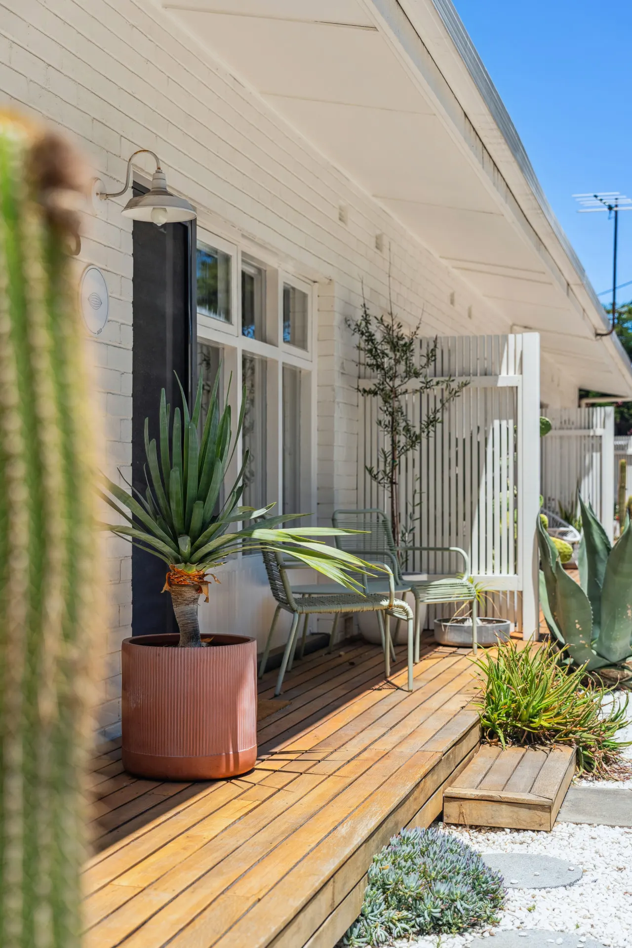 Seed at Arlo's—A Serene Coastal Hideaway 8