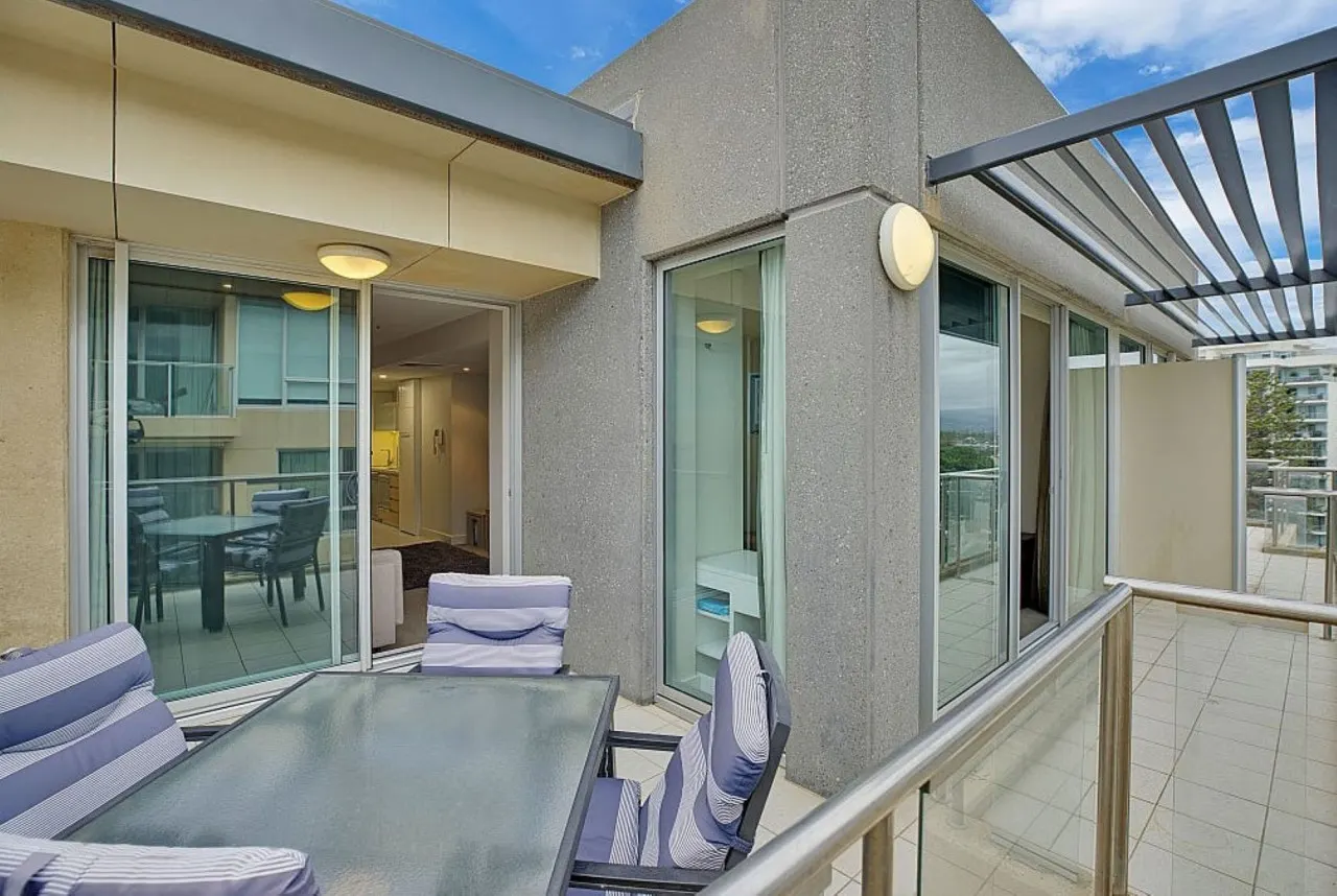 Apartment in Glenelg! 11