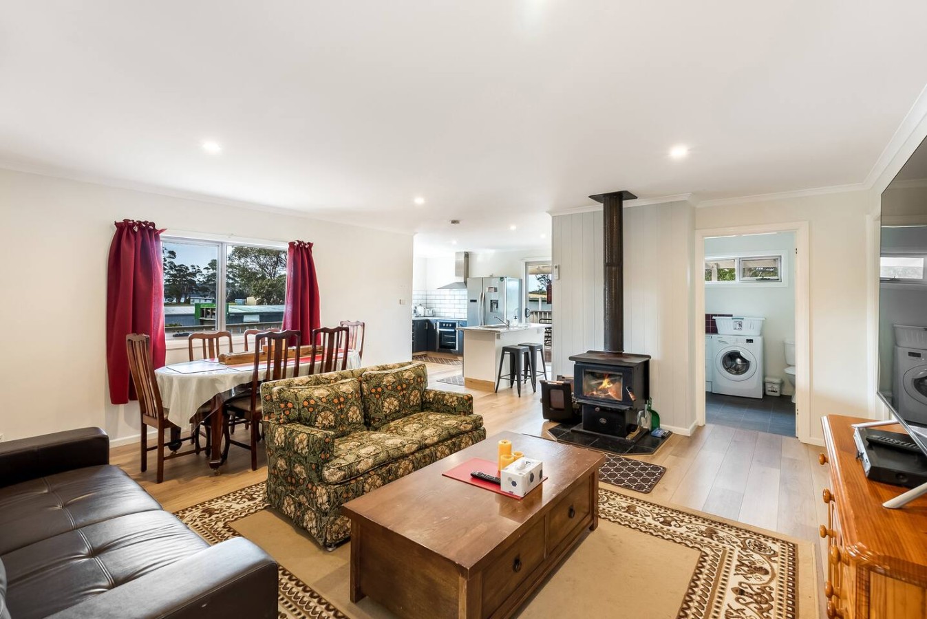 Spacious beach house — photo 2