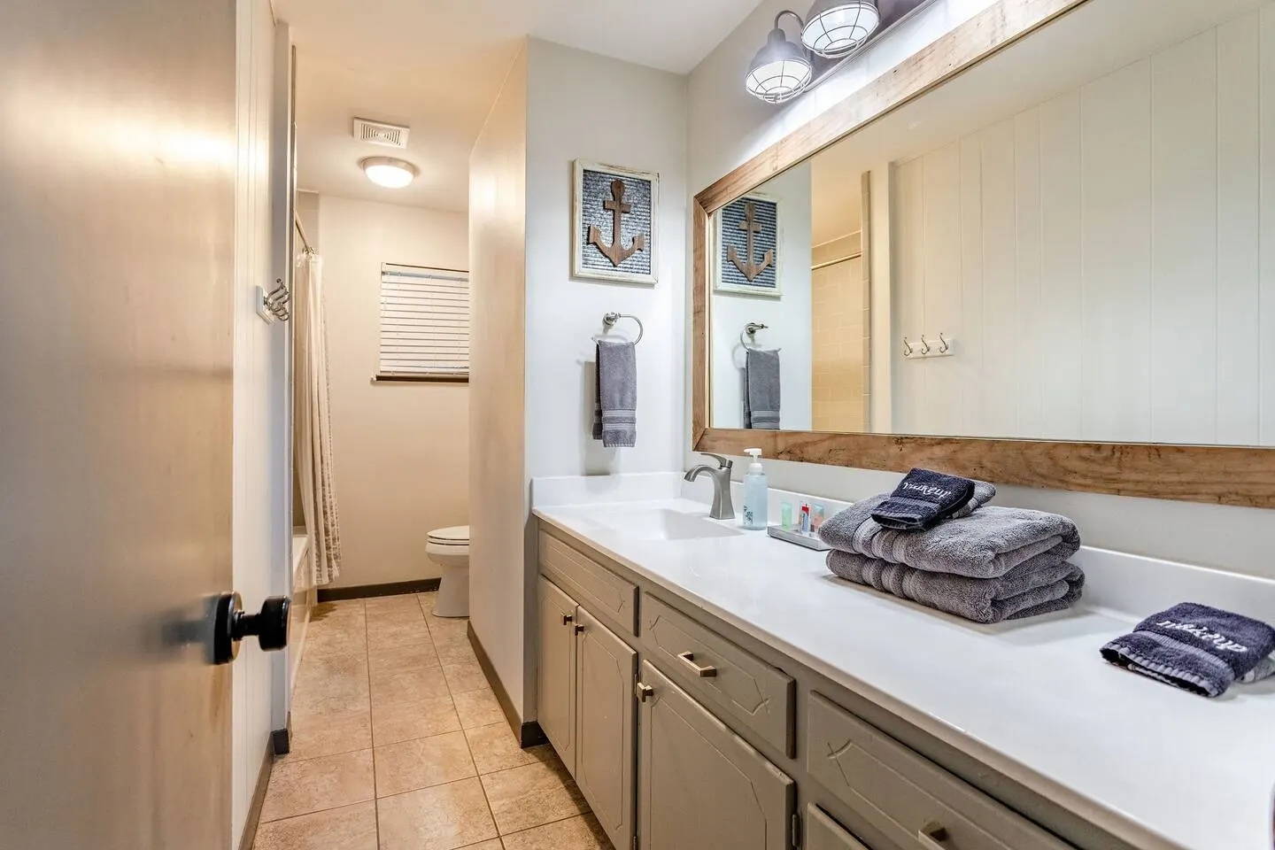 Seen on Fixer Upper: Bachelor Pad w/Two Islands 9