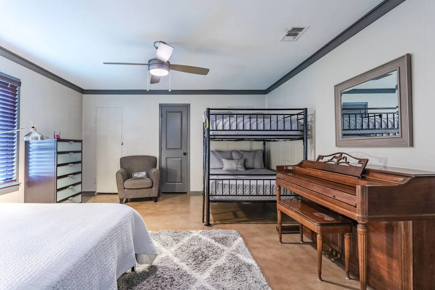 Seen on Fixer Upper: Bachelor Pad w/Two Islands 20