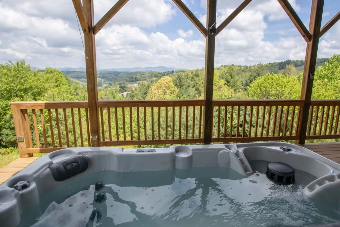 15 Min to Boone Hot Tub, Shuffleboard, Mtn Views 7