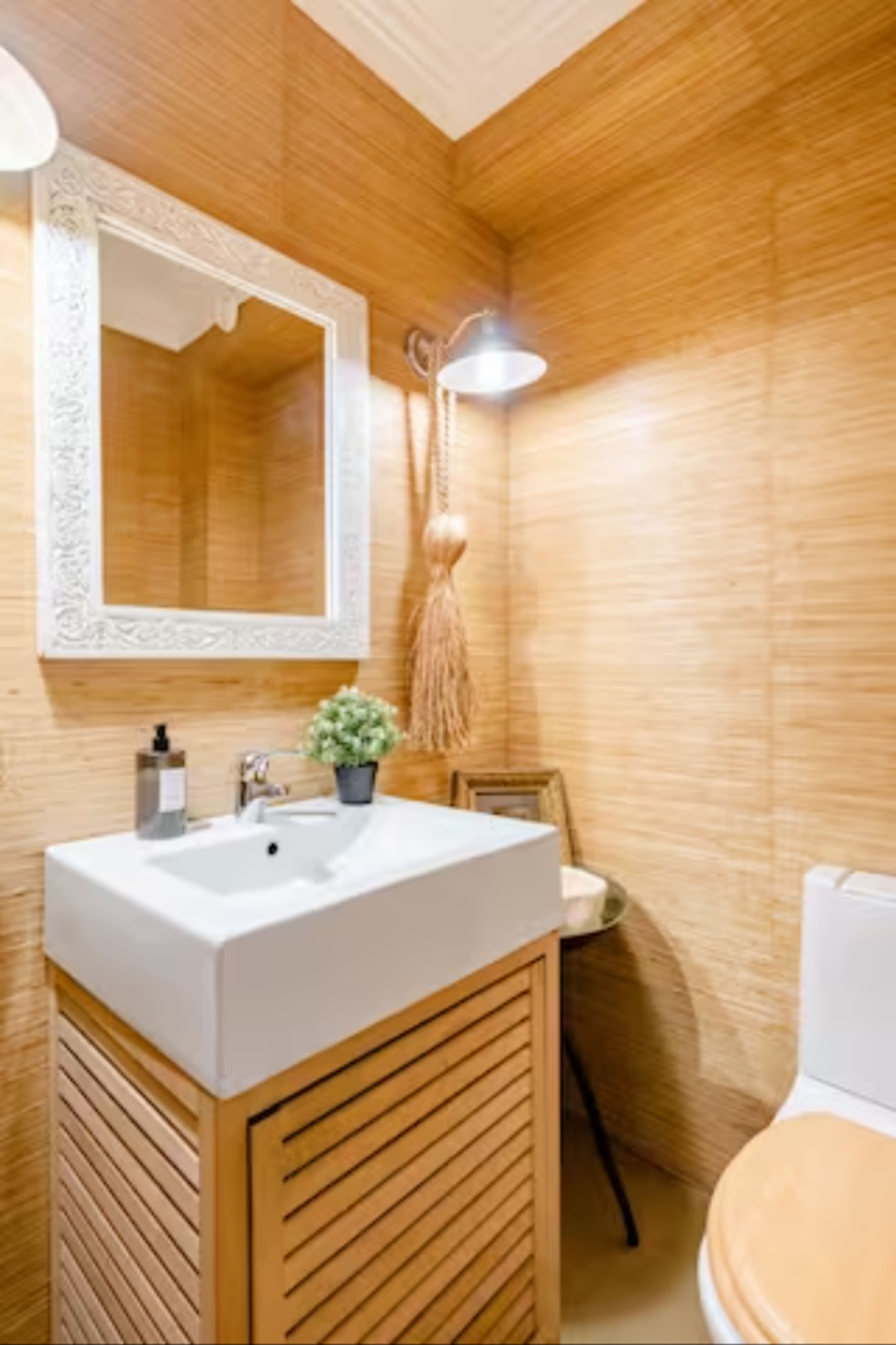 Charming and large family apartment with terrace 27