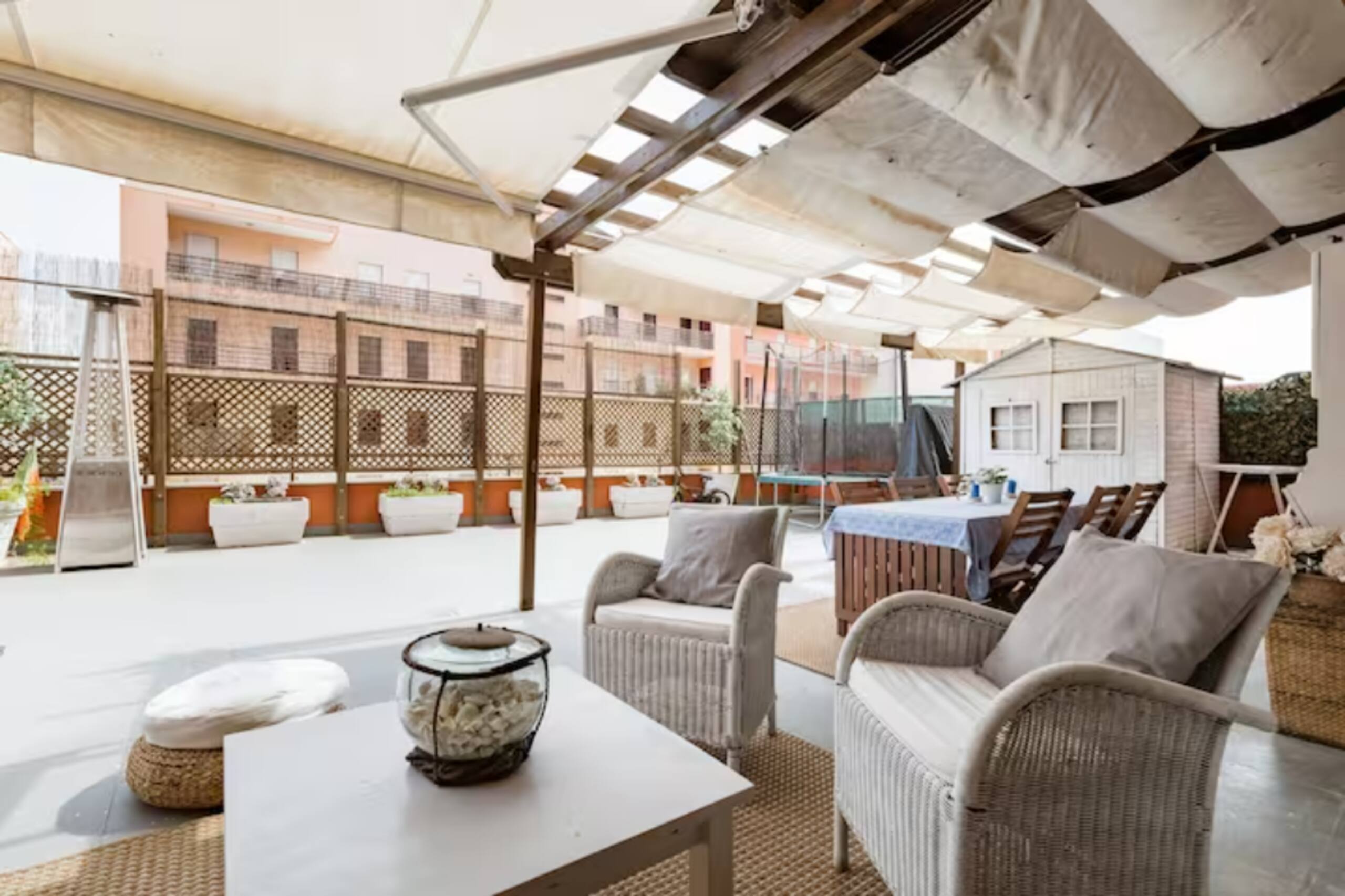 Charming and large family apartment with terrace 2